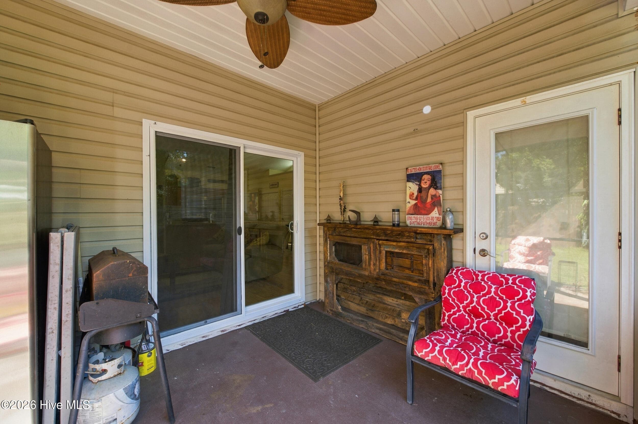 Single Family Residence at 8795 Lanvale Oaks Drive NE, Leland, NC 28451, photo 2 of 3