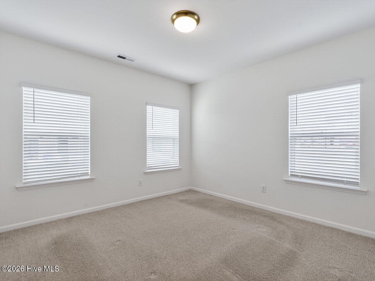 38 N District Avenue, Clayton, NC 27527