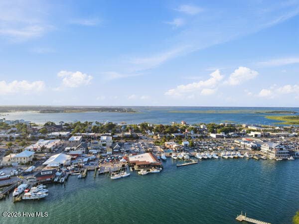Right at Morehead City Water Front - 1926 Snowy Egret Drive, Morehead City, NC 28557