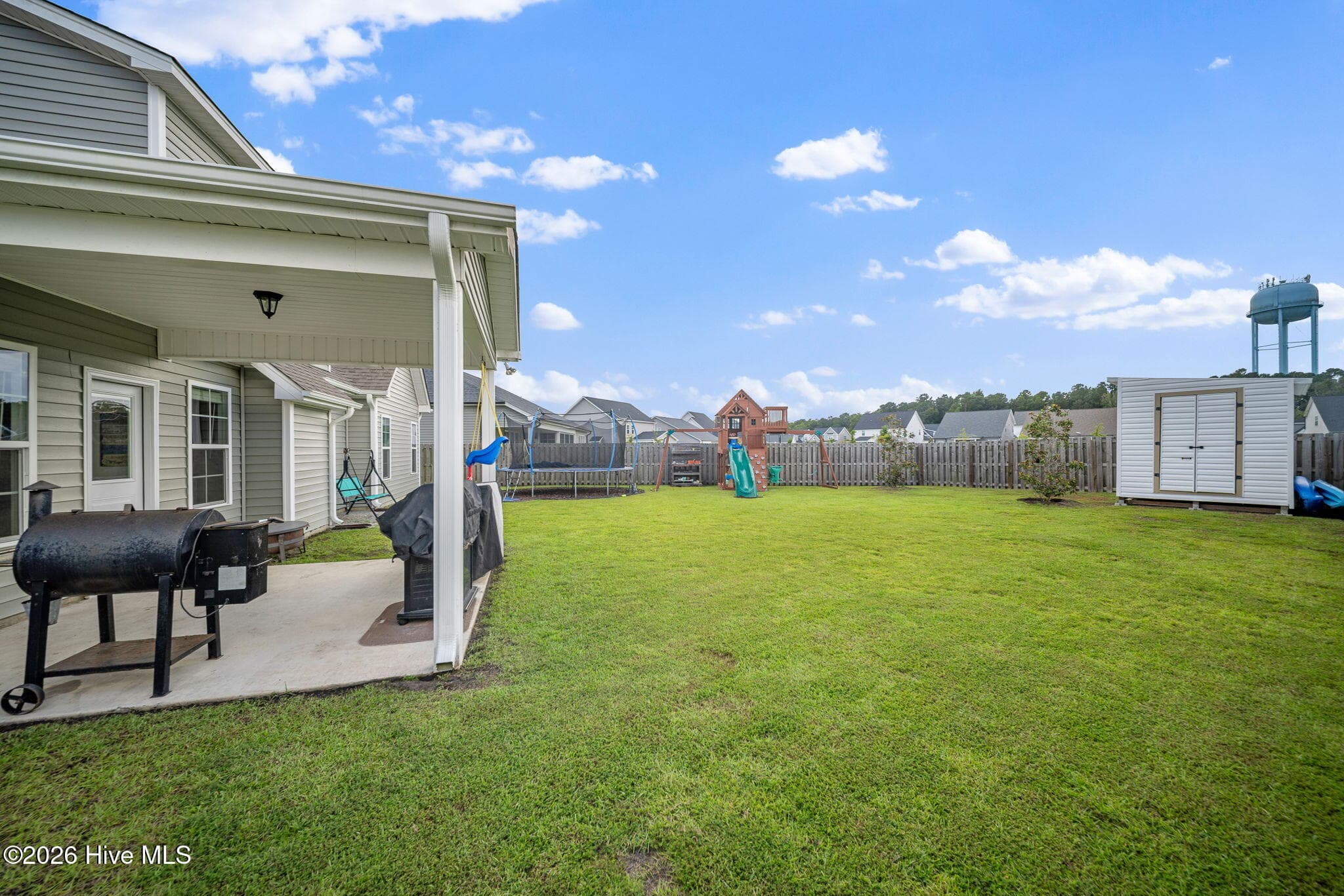 Single Family Residence at 111 E Barred Owl Drive, Hampstead, NC 28443, photo 79 of 103