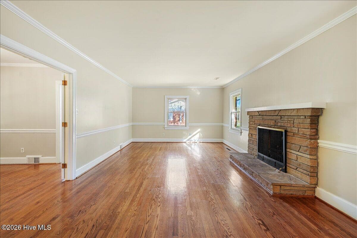 Single Family Residence at 1205 Anne Drive, Kinston, NC 28501, photo 14 of 37