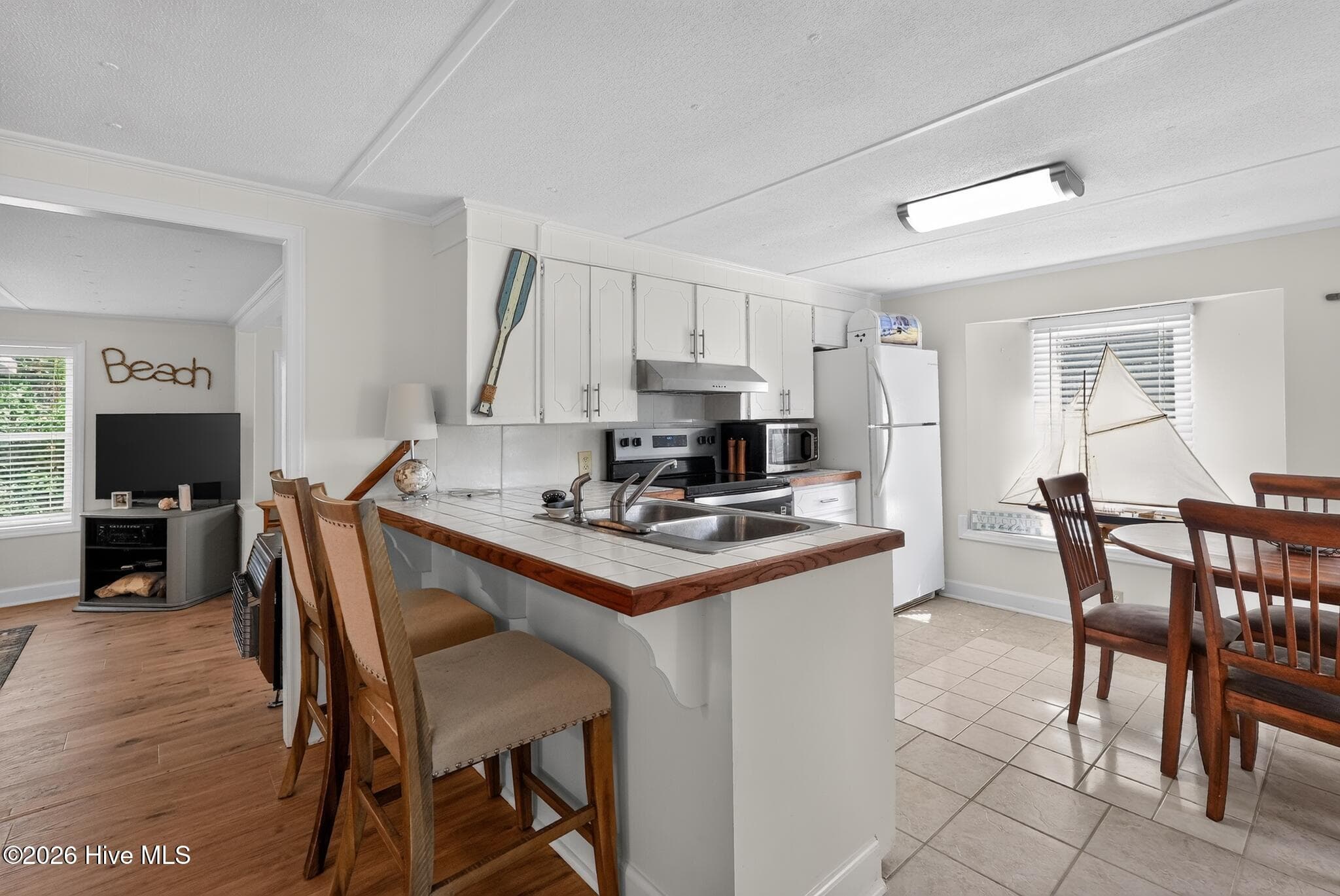 Manufactured Home at 1742 Hideaway Road SW, Ocean Isle Beach, NC 28469, photo 17 of 34