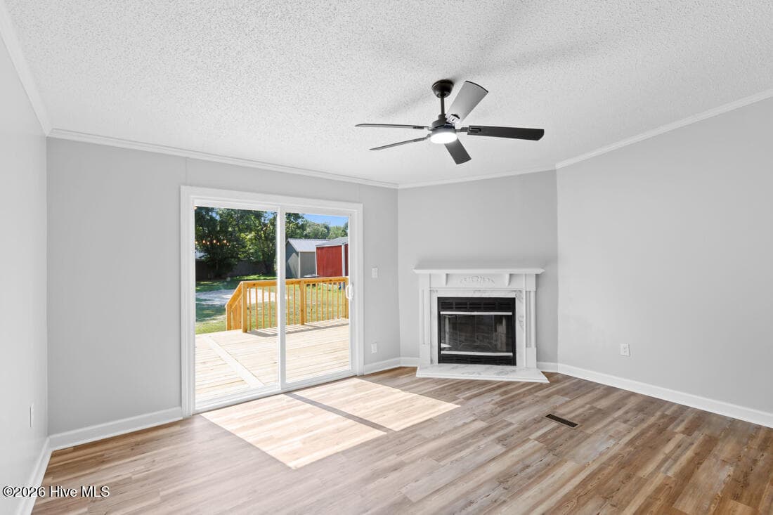 Manufactured Home at 5837 Parkton Road, Hope Mills, NC 28348, photo 14 of 43