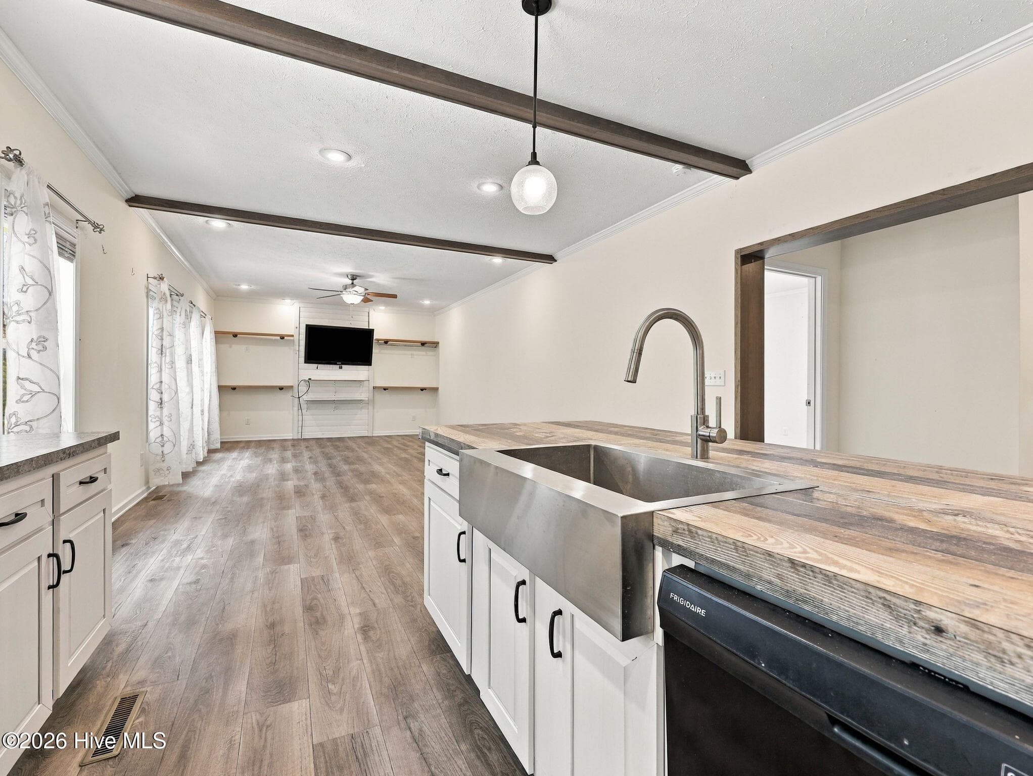 Manufactured Home at 11566 Hwy 17, Maysville, NC 28555, photo 13 of 56