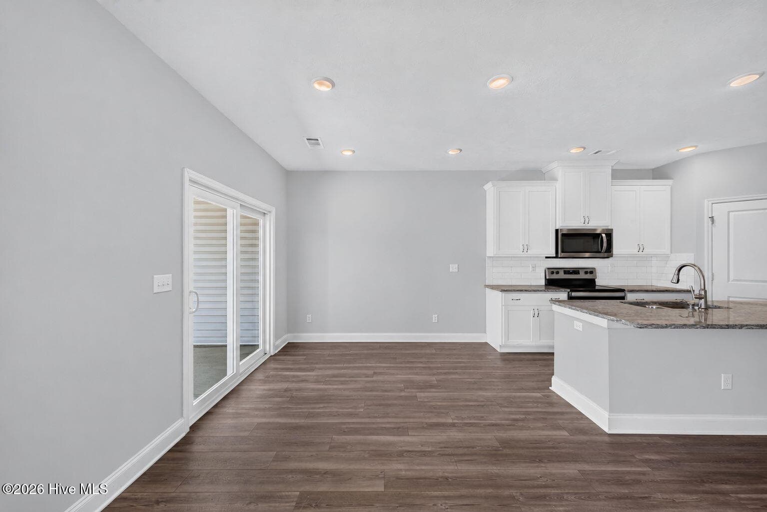 Townhouse at 605 Hampton Drive, North Augusta, SC 29860, photo 11 of 31