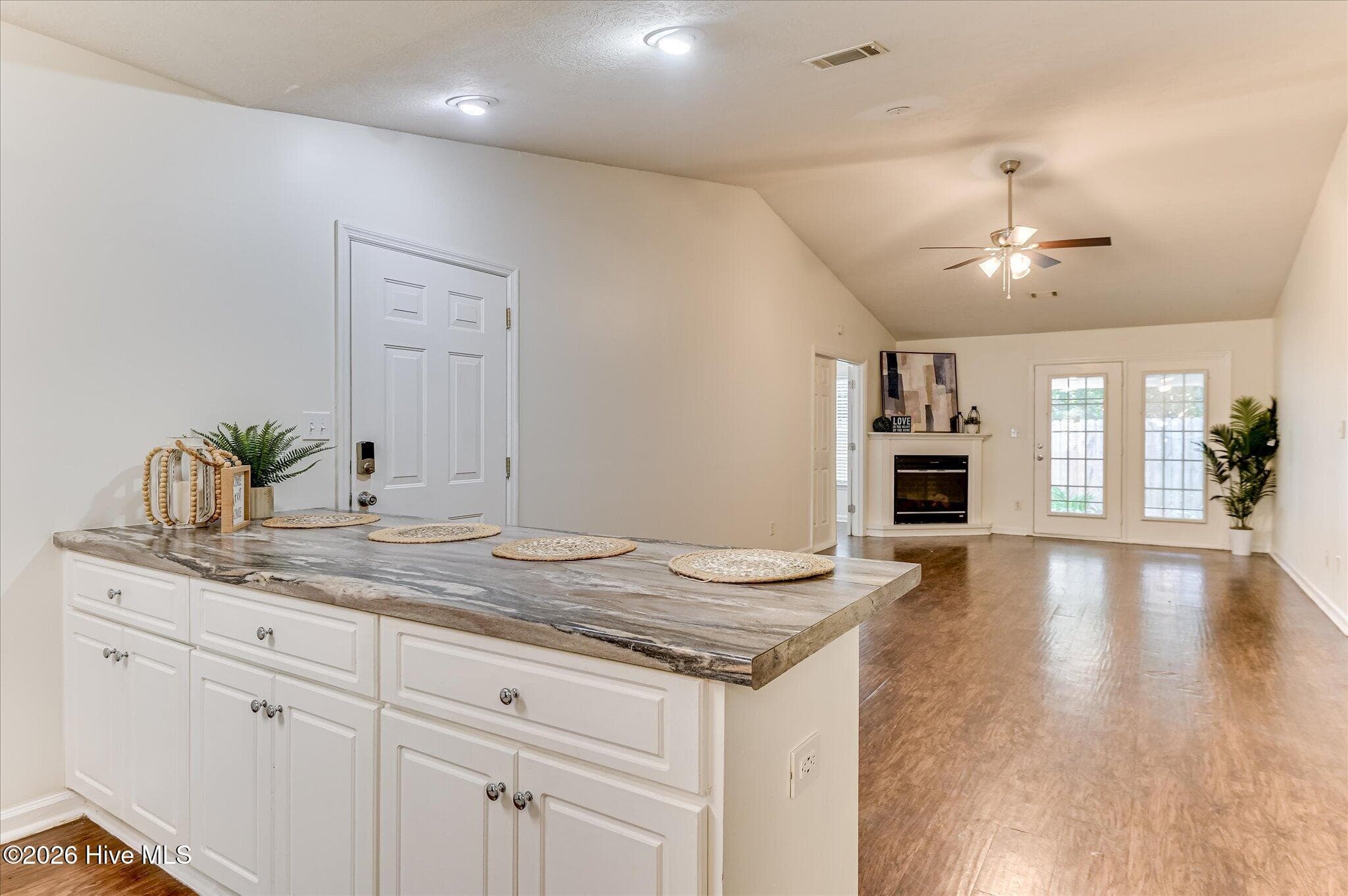 Townhouse at 8041 Reagan Circle, Augusta, GA 30909, photo 7 of 40