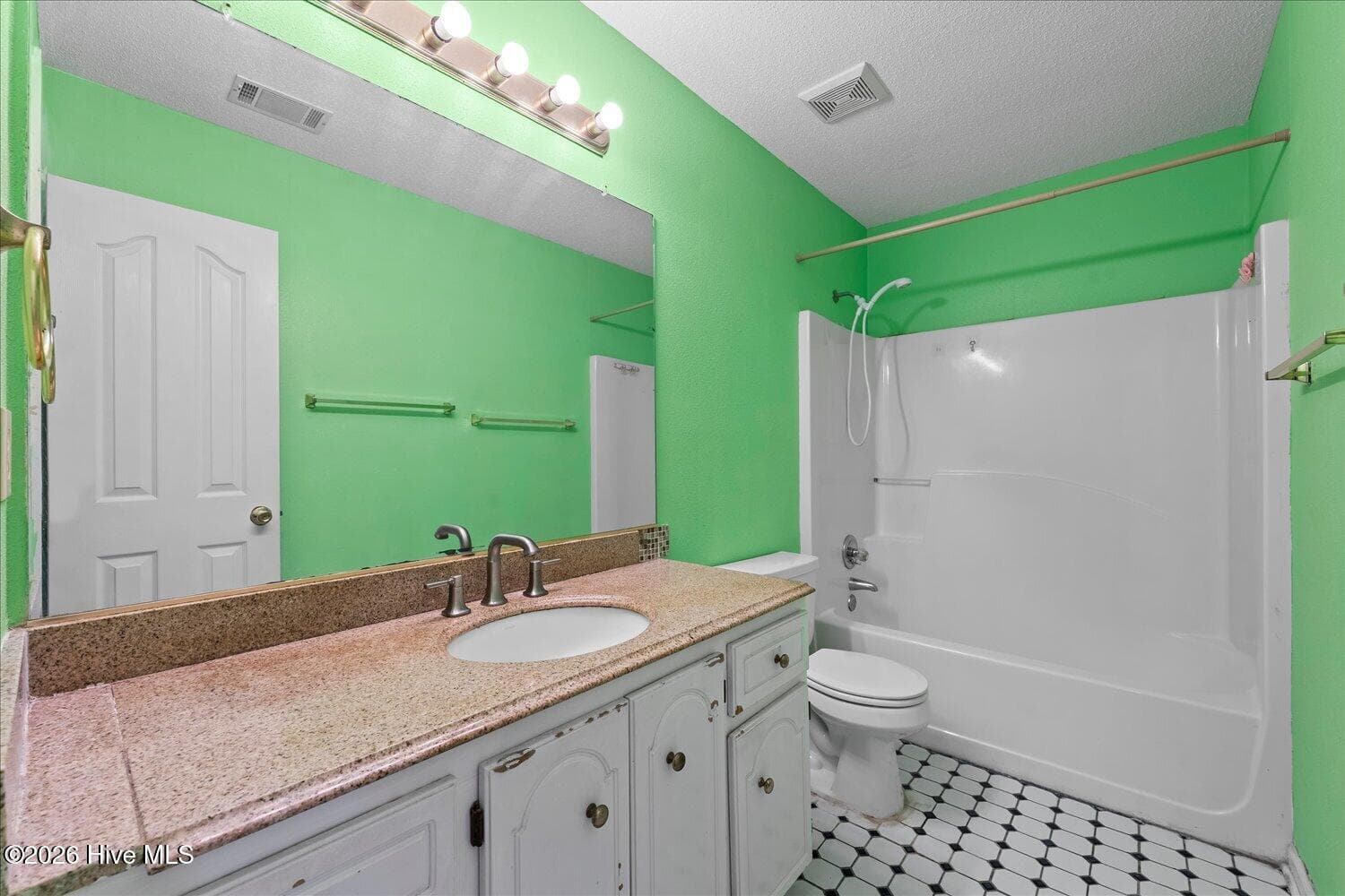 Single Family Residence at 536 Oak Brook Drive, Martinez, GA 30907, photo 22 of 28