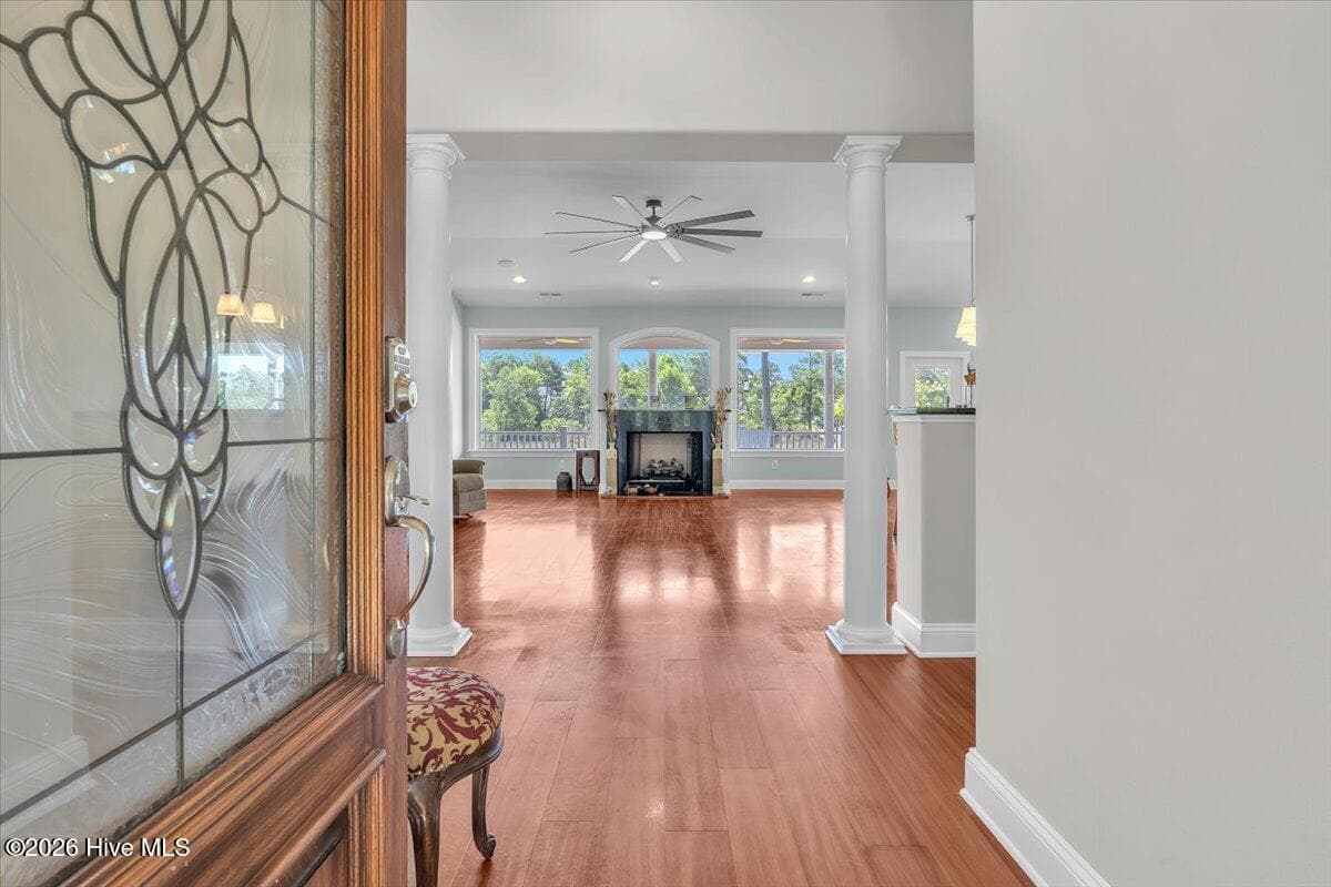 Single Family Residence at 609 Sawgrass Road, Hampstead, NC 28443, photo 10 of 105