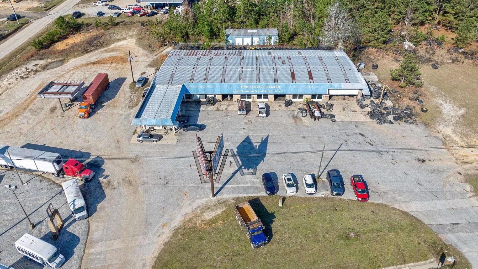 Warehouse at 608 S Main Street, Wrens, GA 30833, photo 5 of 10