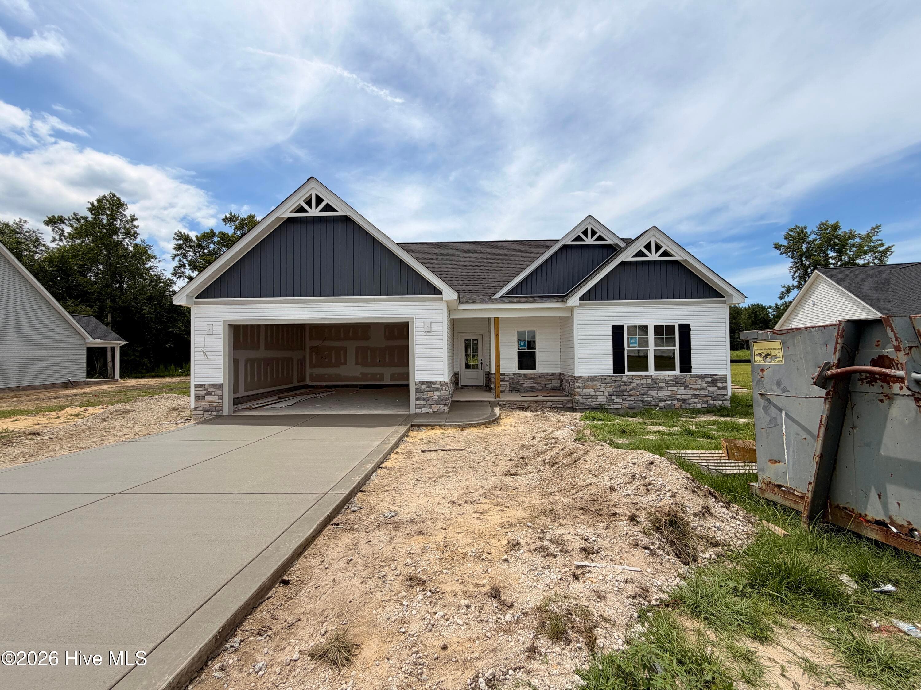 Single Family Residence at 3760 Chatsworth Drive, La Grange, NC 28551, photo 10 of 77