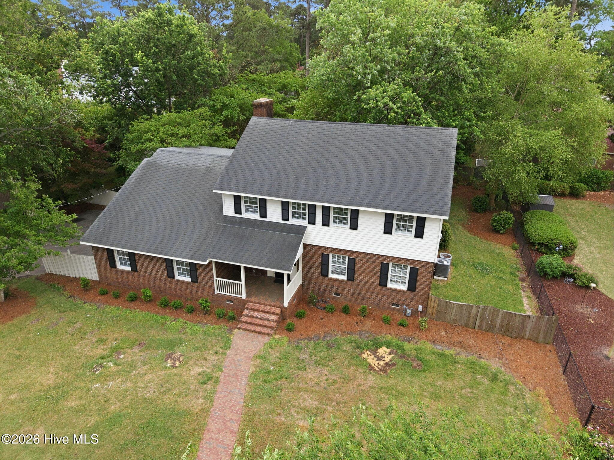 Single Family Residence at 1910 York Street, Kinston, NC 28504, photo 4 of 65