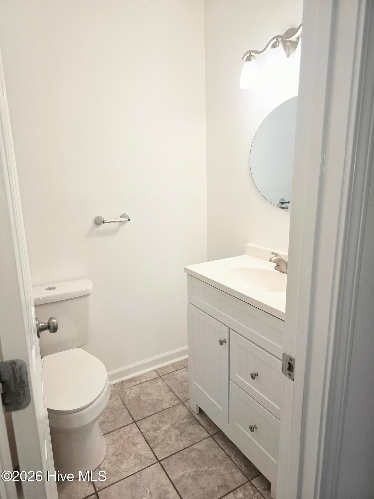 Townhouse at 114 Quarterdeck, New Bern, NC 28562, photo 29 of 33