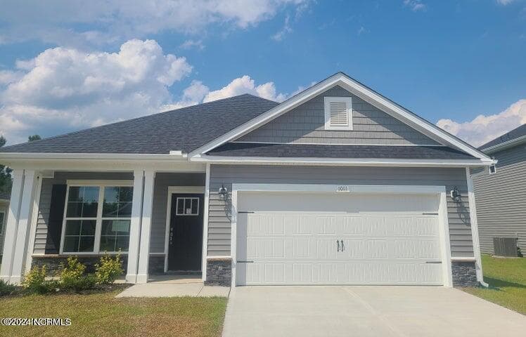 Photos of the same plan in a different community. - 100 Shoal Lane, New Bern, NC 28562