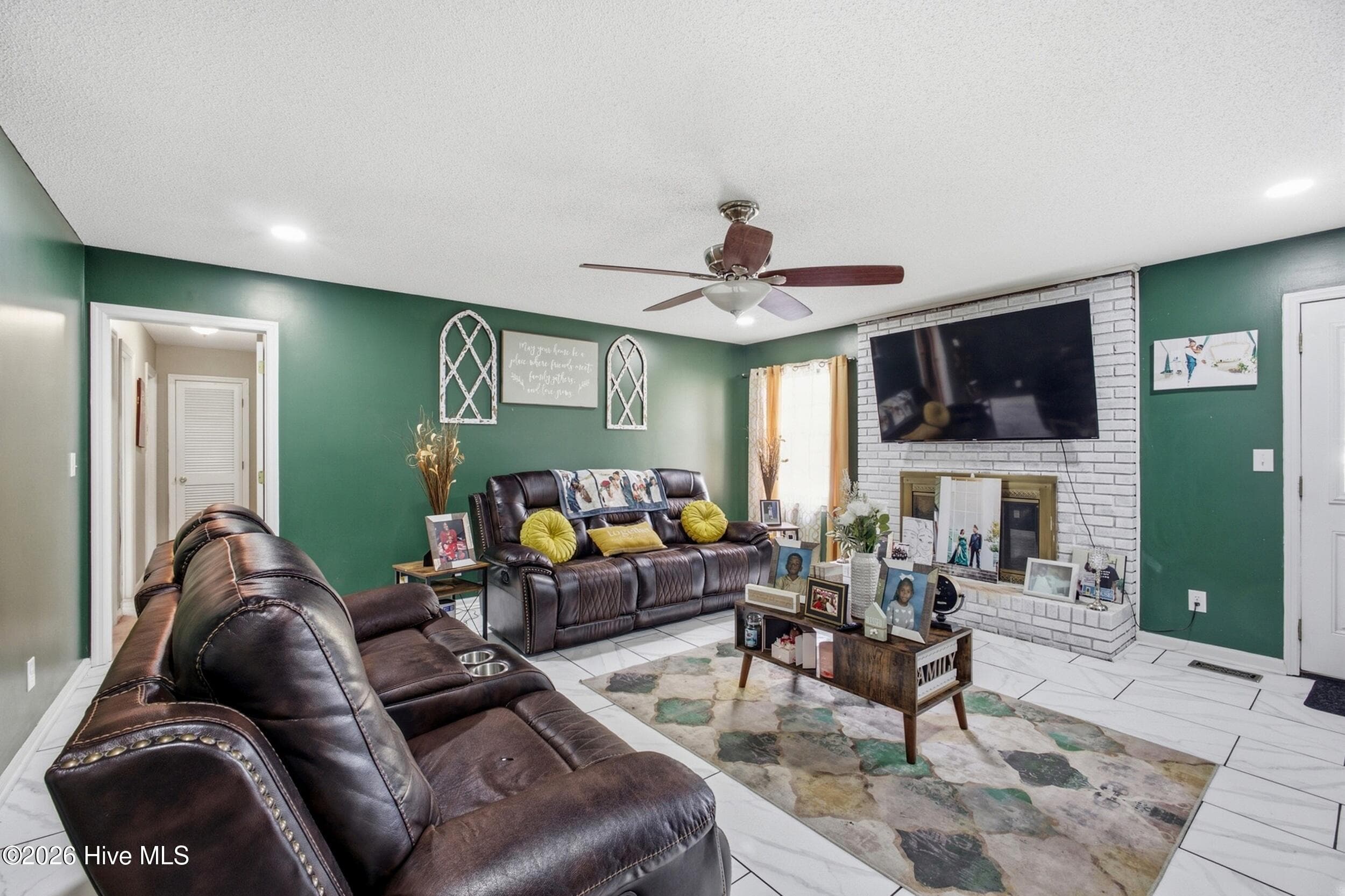 Single Family Residence at 152 Walnut Street, Barnwell, SC 29812, photo 5 of 27