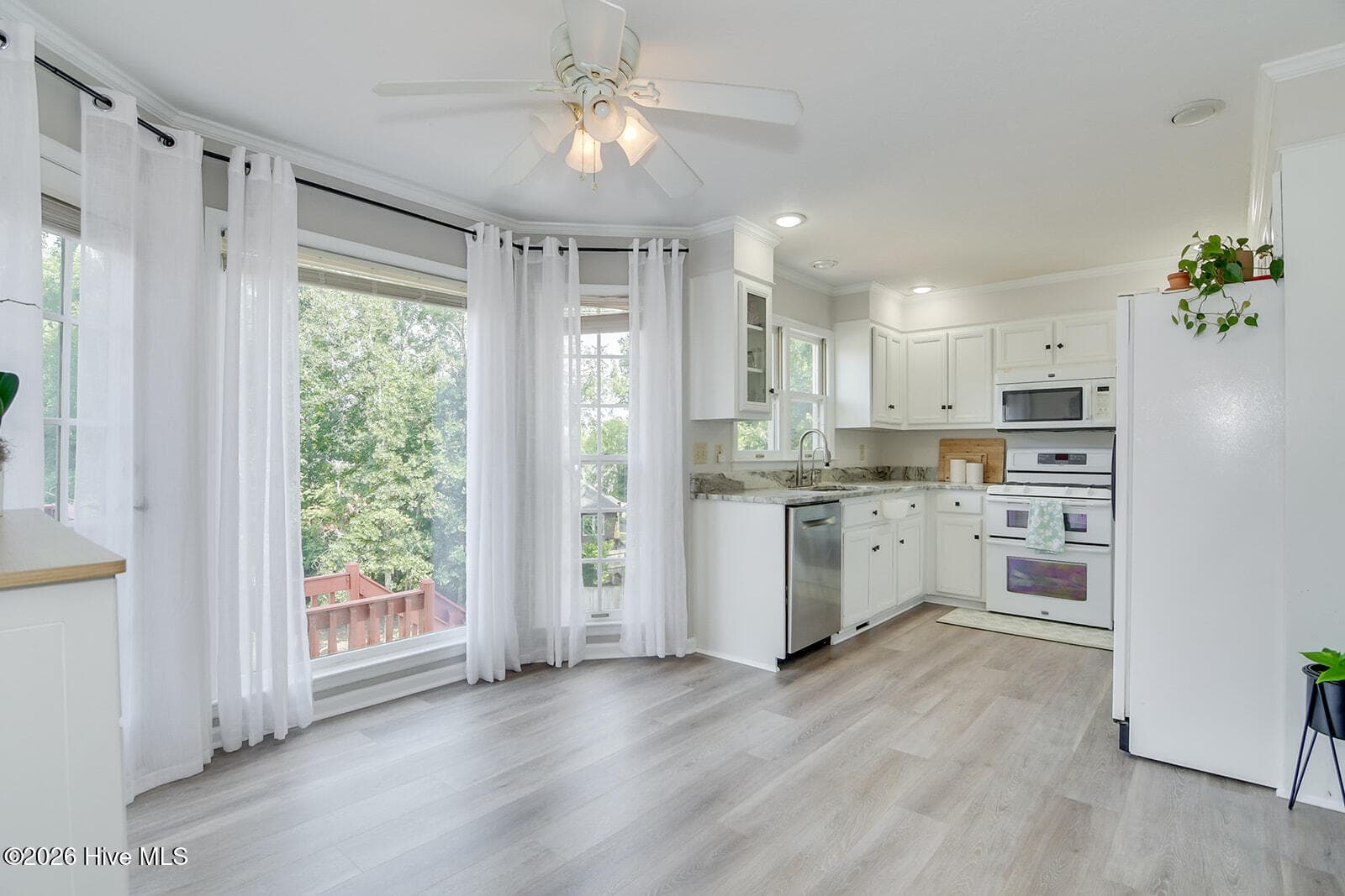 Breakfast Area - 296 High Chaparral Drive, Martinez, GA 30907