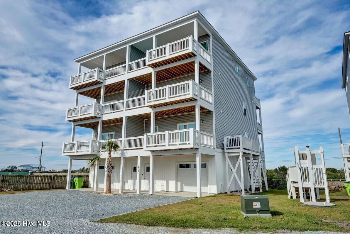 Townhouse at 208 Goldsboro Drive, North Topsail Beach, NC 28460, photo 37 of 74