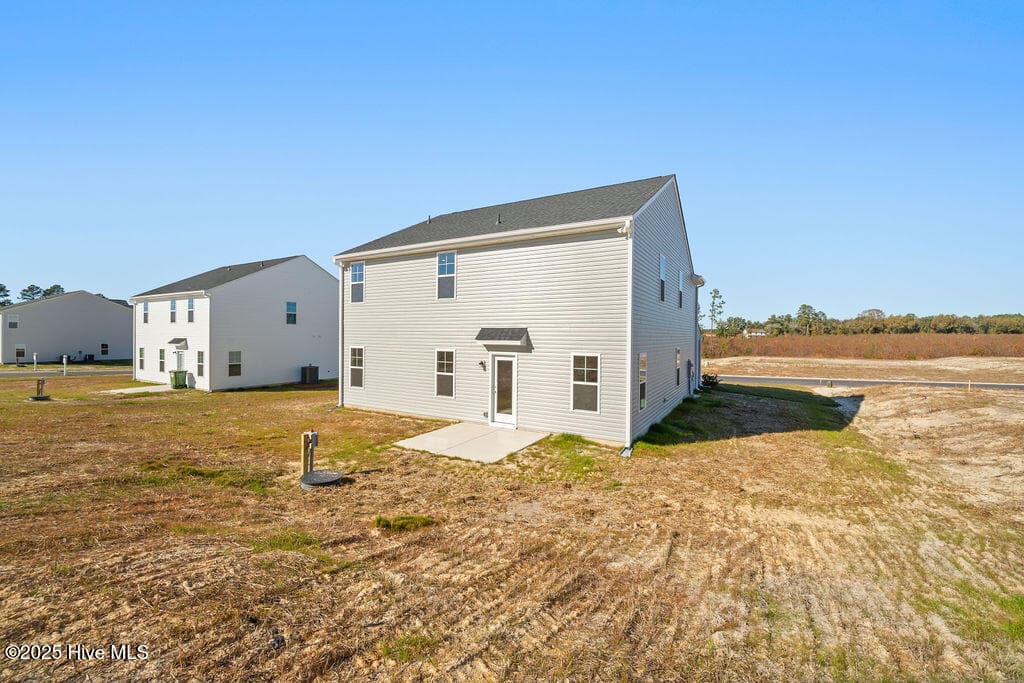 Single Family Residence at 277 Ashley Heights Drive, Aberdeen, NC 28315, photo 13 of 65