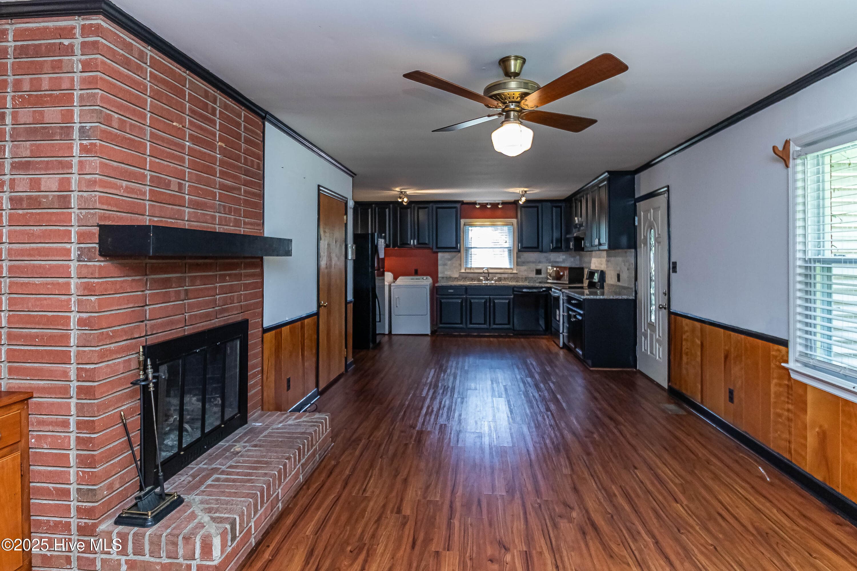 Single Family Residence at 1801 E Azalea Drive, Goldsboro, NC 27530, photo 31 of 77