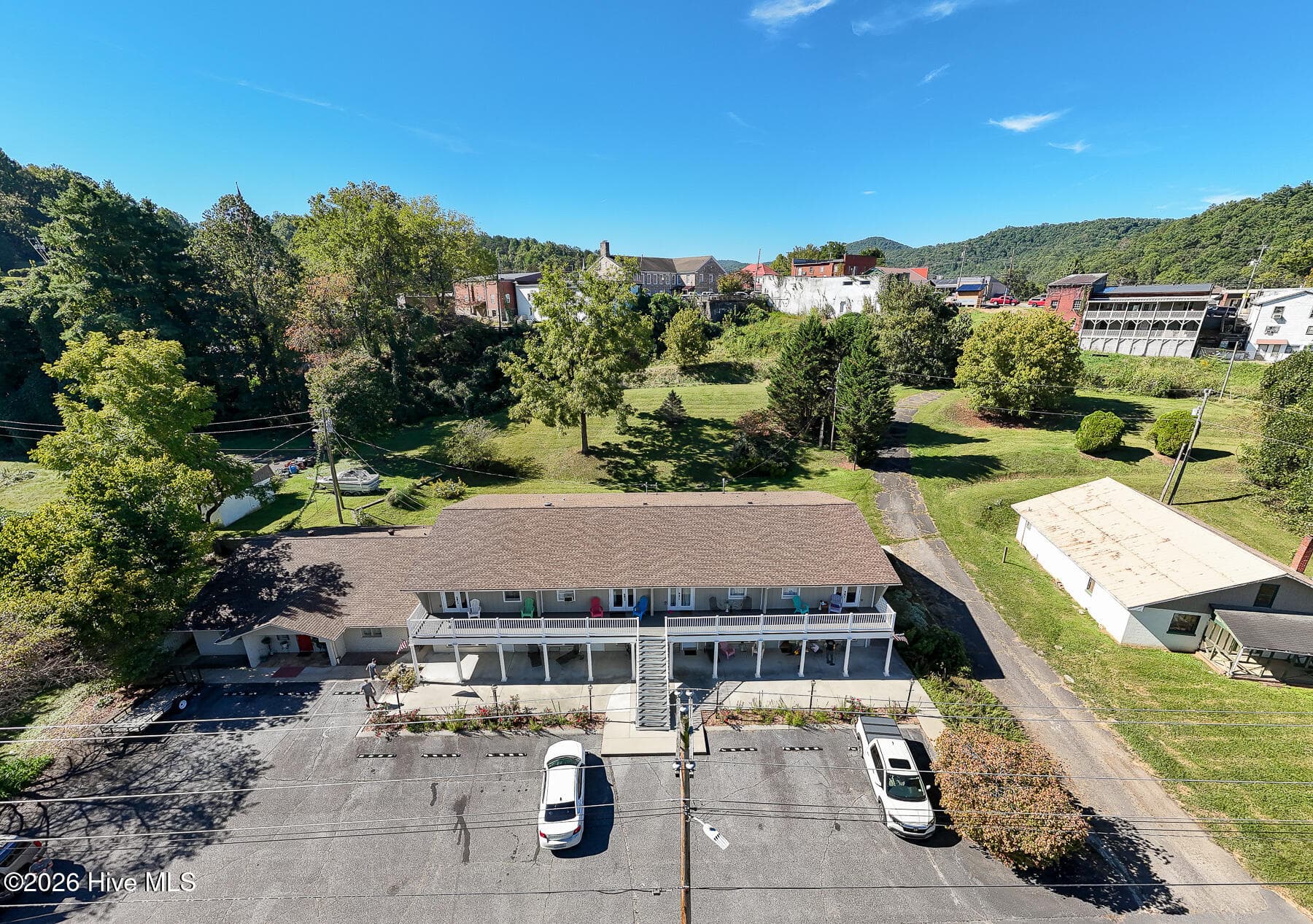 shows the house included - 140 Ford Street, Robbinsville, NC 28771