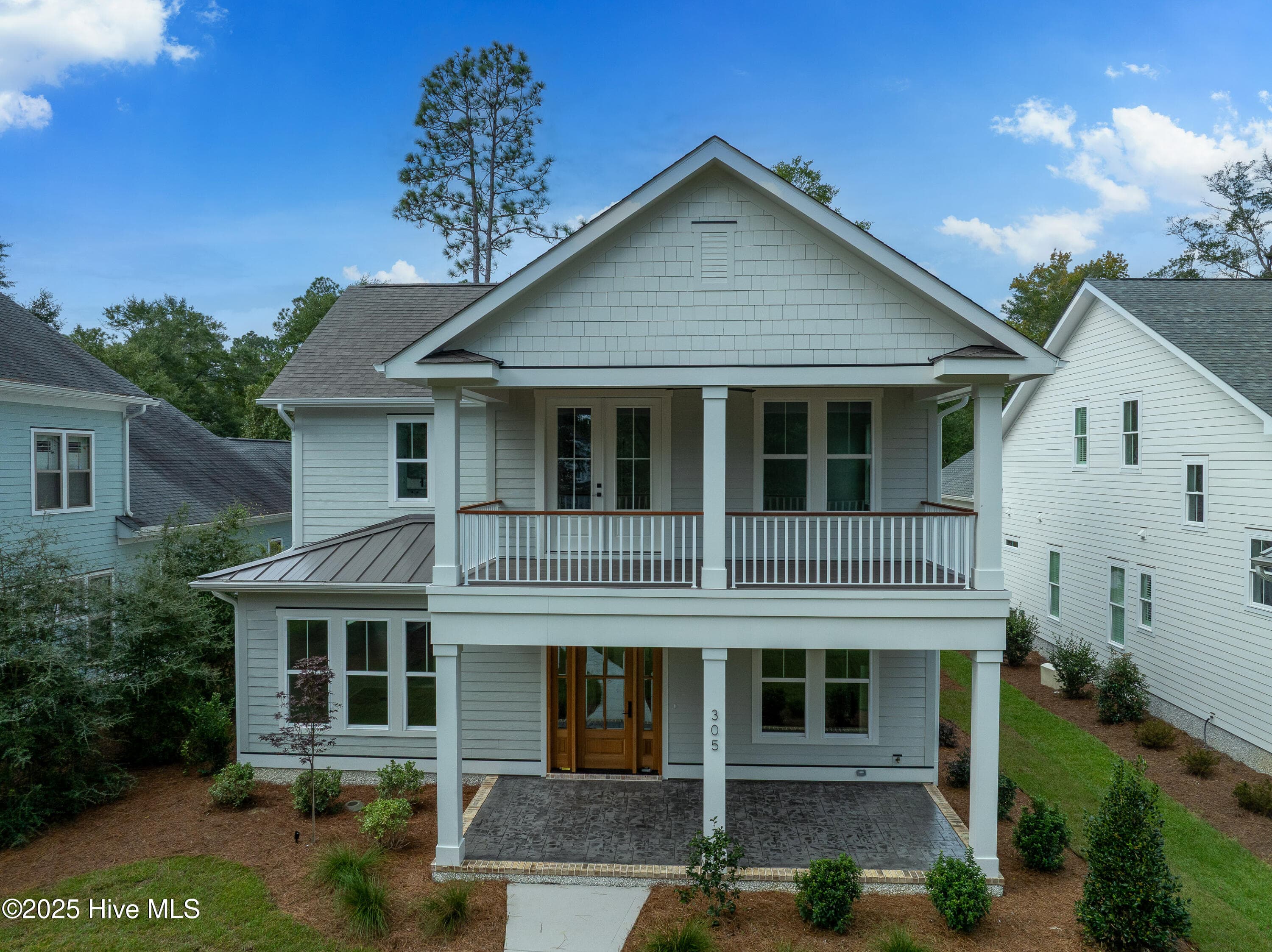 Single Family Residence at 305 Jenoa Drive, Castle Hayne, NC 28429, photo 3 of 136