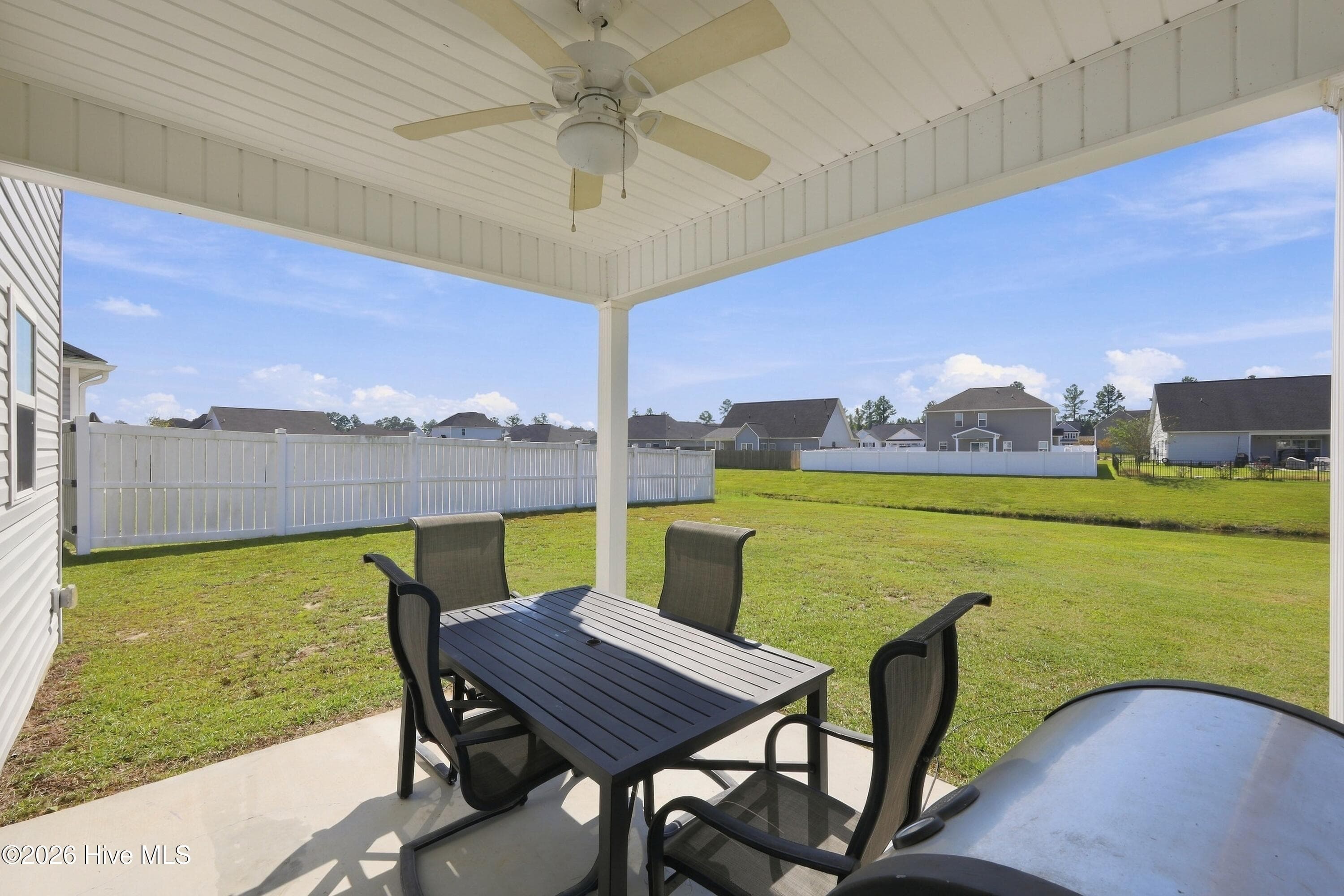 Single Family Residence at 1011 Sailfish Street, New Bern, NC 28562, photo 6 of 44