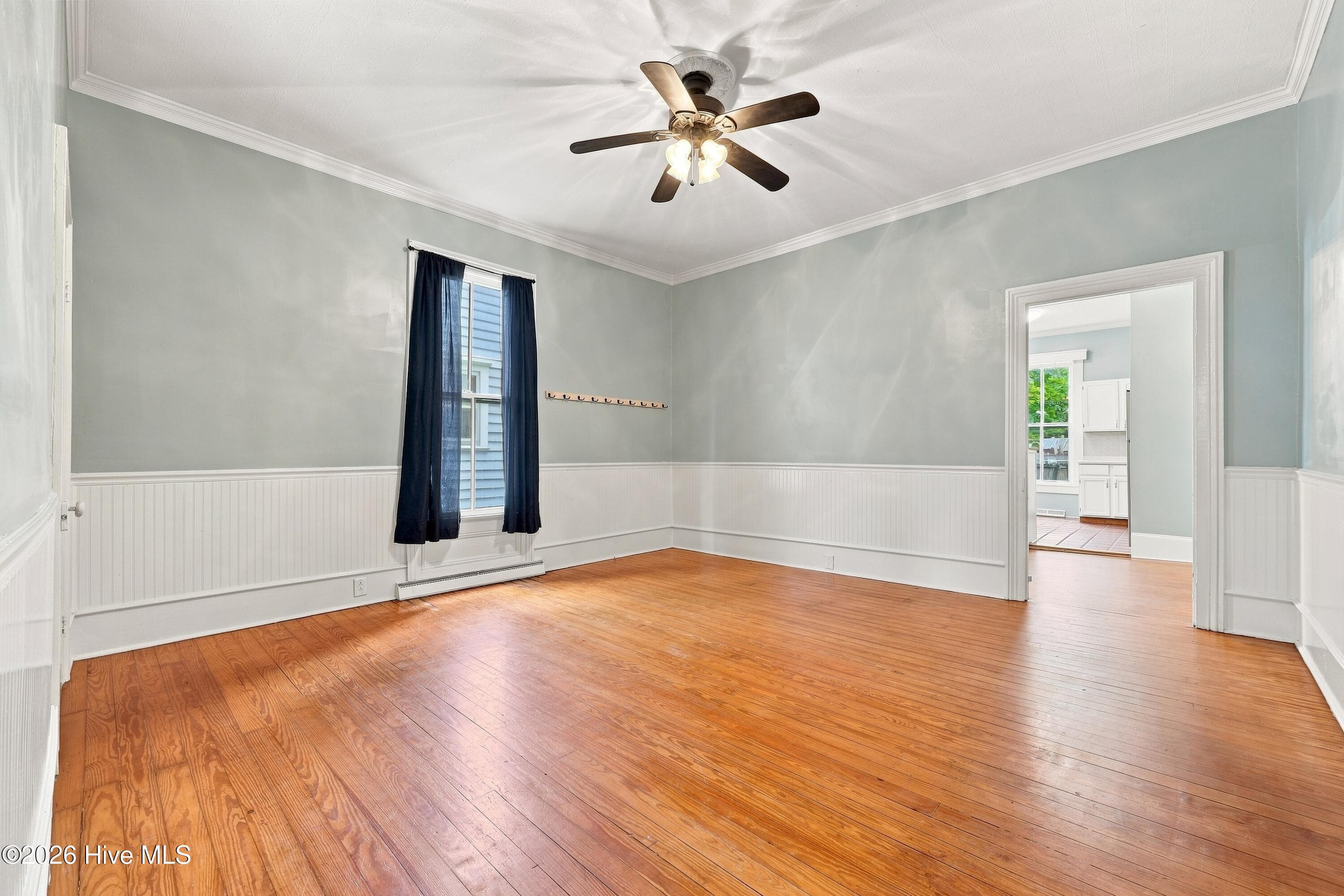 Single Family Residence at 403 N Market Street, Washington, NC 27889, photo 11 of 50