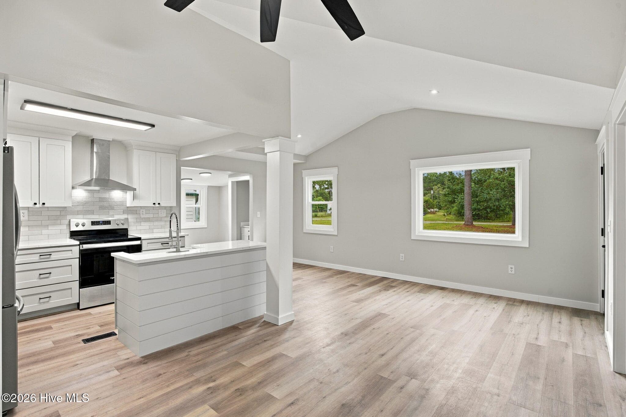 Single Family Residence at 190 Old Bridge Road, Rocky Point, NC 28457, photo 16 of 46