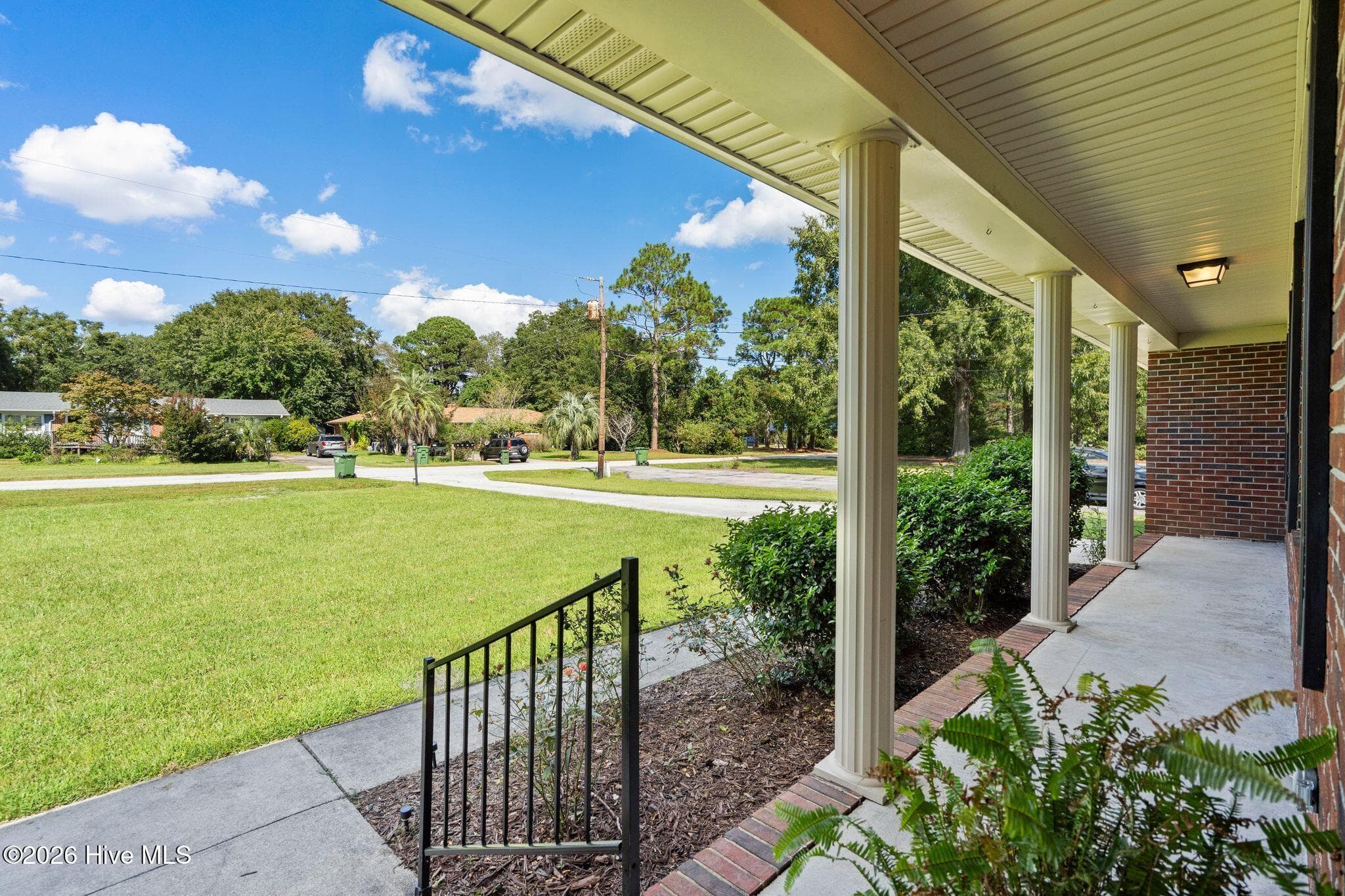 Single Family Residence at 806 Bragg Drive, Wilmington, NC 28409, photo 7 of 57