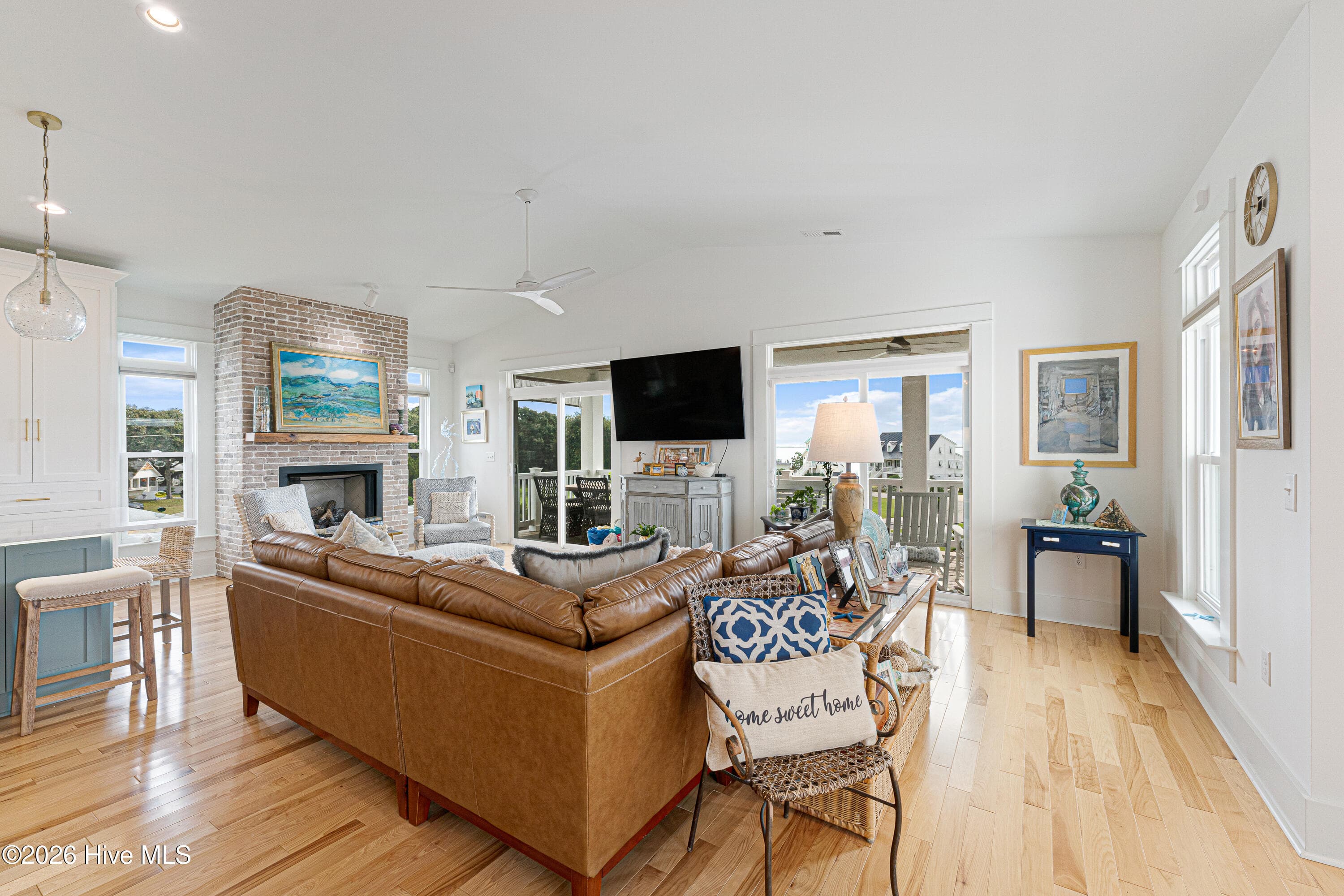 Single Family Residence at 2616 Lennoxville Road, Beaufort, NC 28516, photo 4 of 92