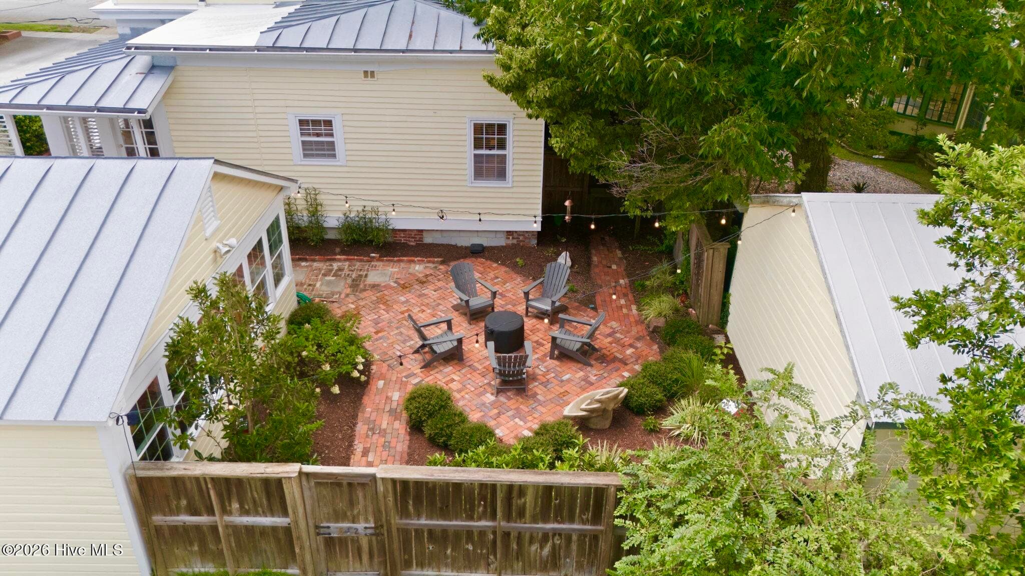 Single Family Residence at 512 Middle Street, New Bern, NC 28560, photo 72 of 73