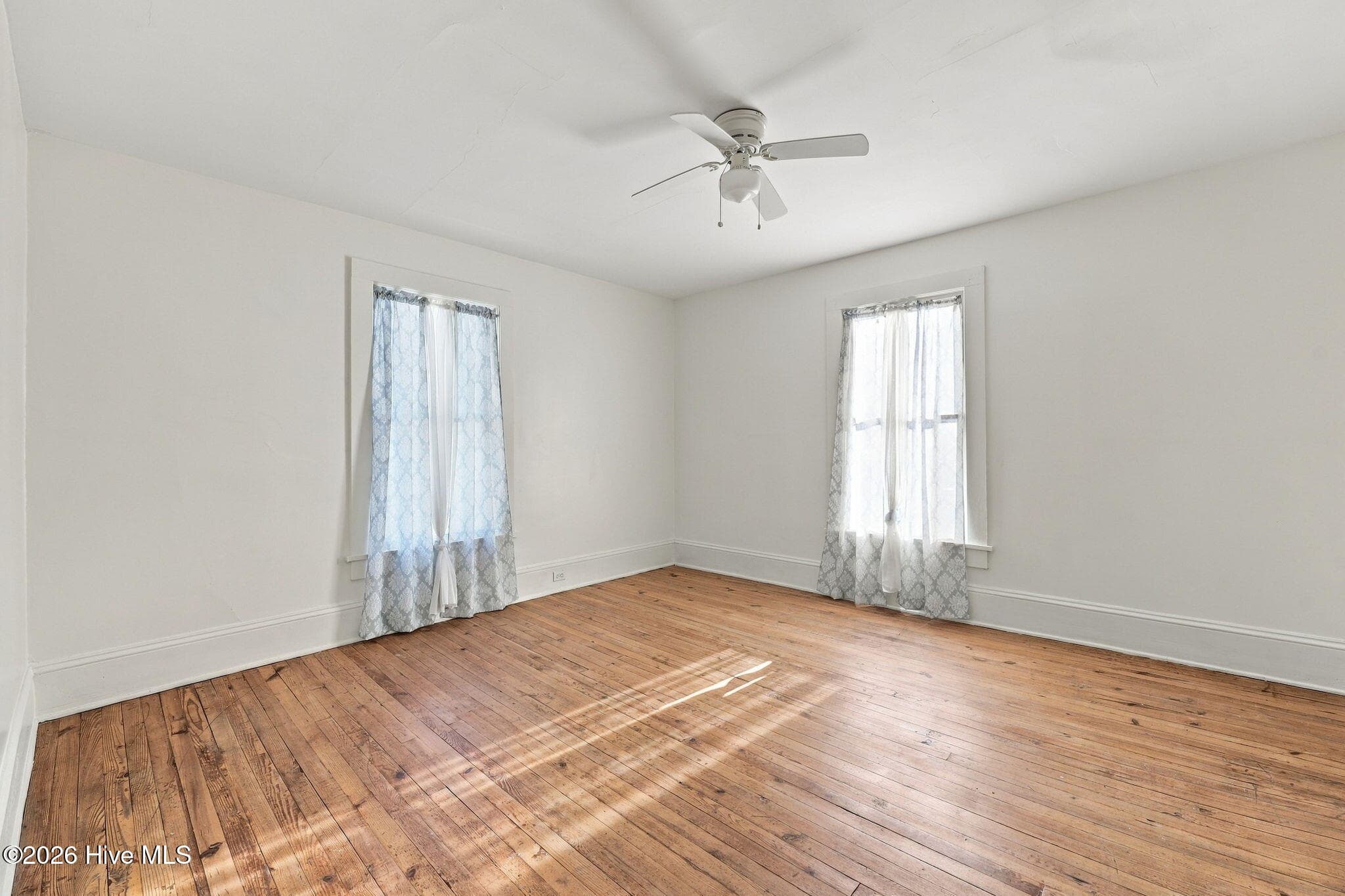 Business at 122 W 5th Street, Washington, NC 27889, photo 56 of 81