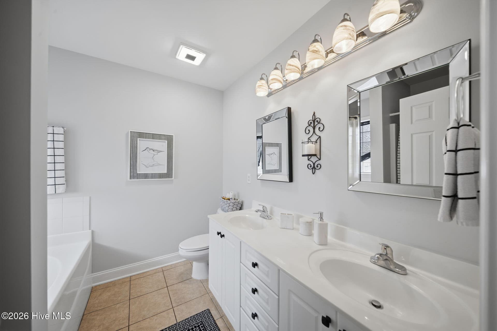 Single Family Residence at 205 Whitehill Road, Leland, NC 28451, photo 32 of 53
