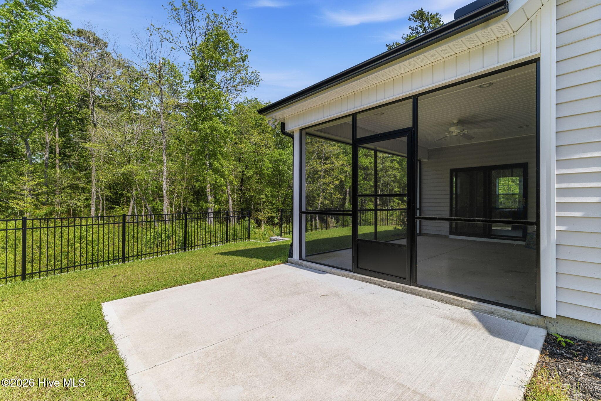Single Family Residence at 177 Tilloo Cut Way, Hampstead, NC 28443, photo 53 of 74