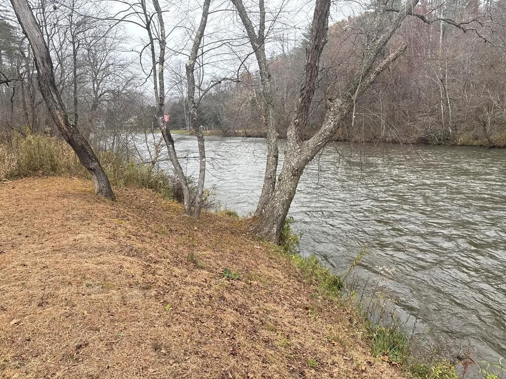 0 4, 5 Rushing Water Trail, Hayesville, NC 28904