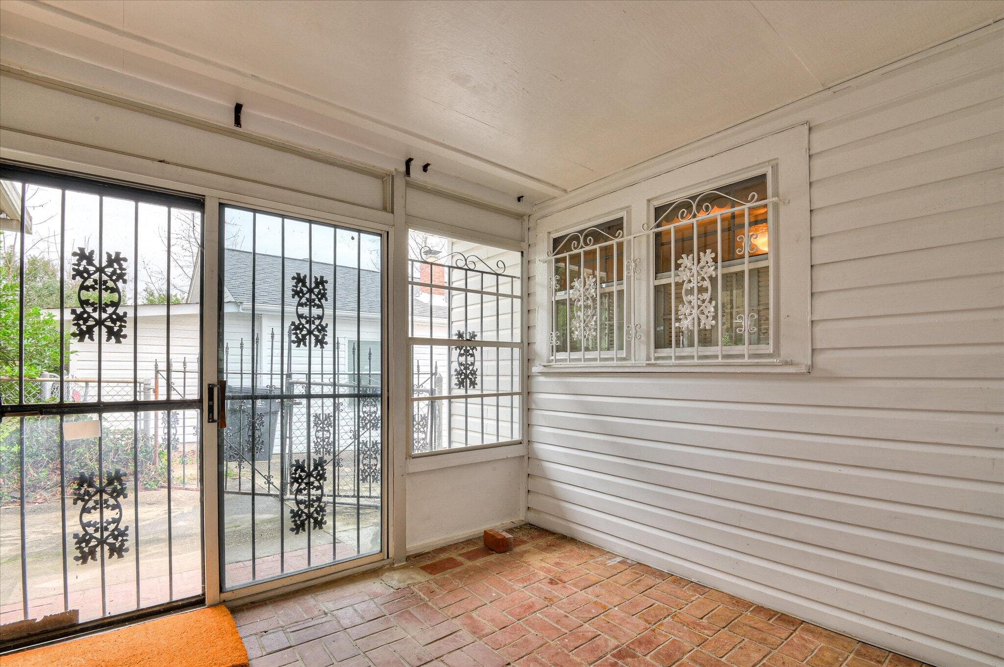 Unheated sunroom - 2440 Earl Street, Augusta, GA 30904