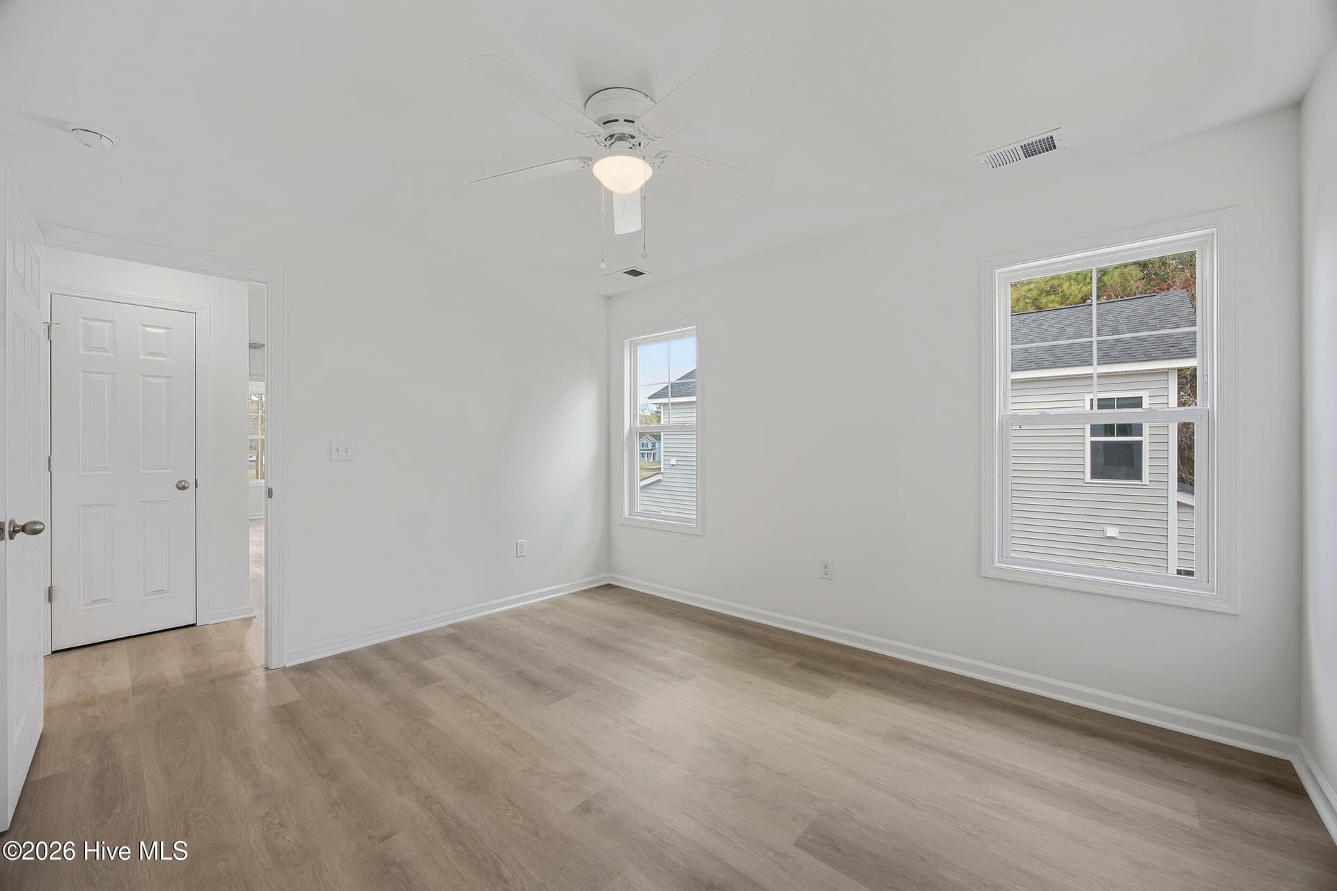 711 W Hayes Street, Burgaw, NC 28425