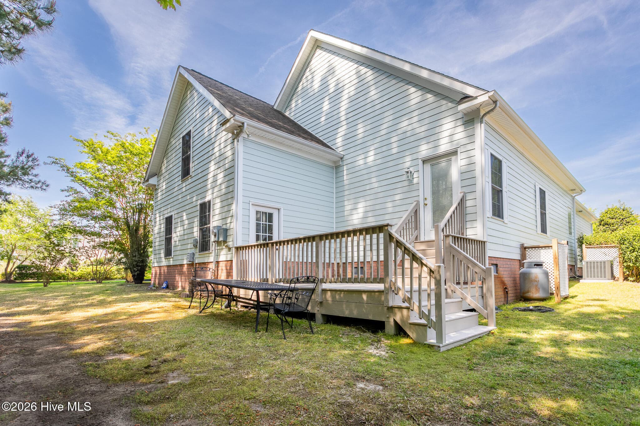 Single Family Residence at 121 Shenandoah River Drive, Hertford, NC 27944, photo 6 of 59