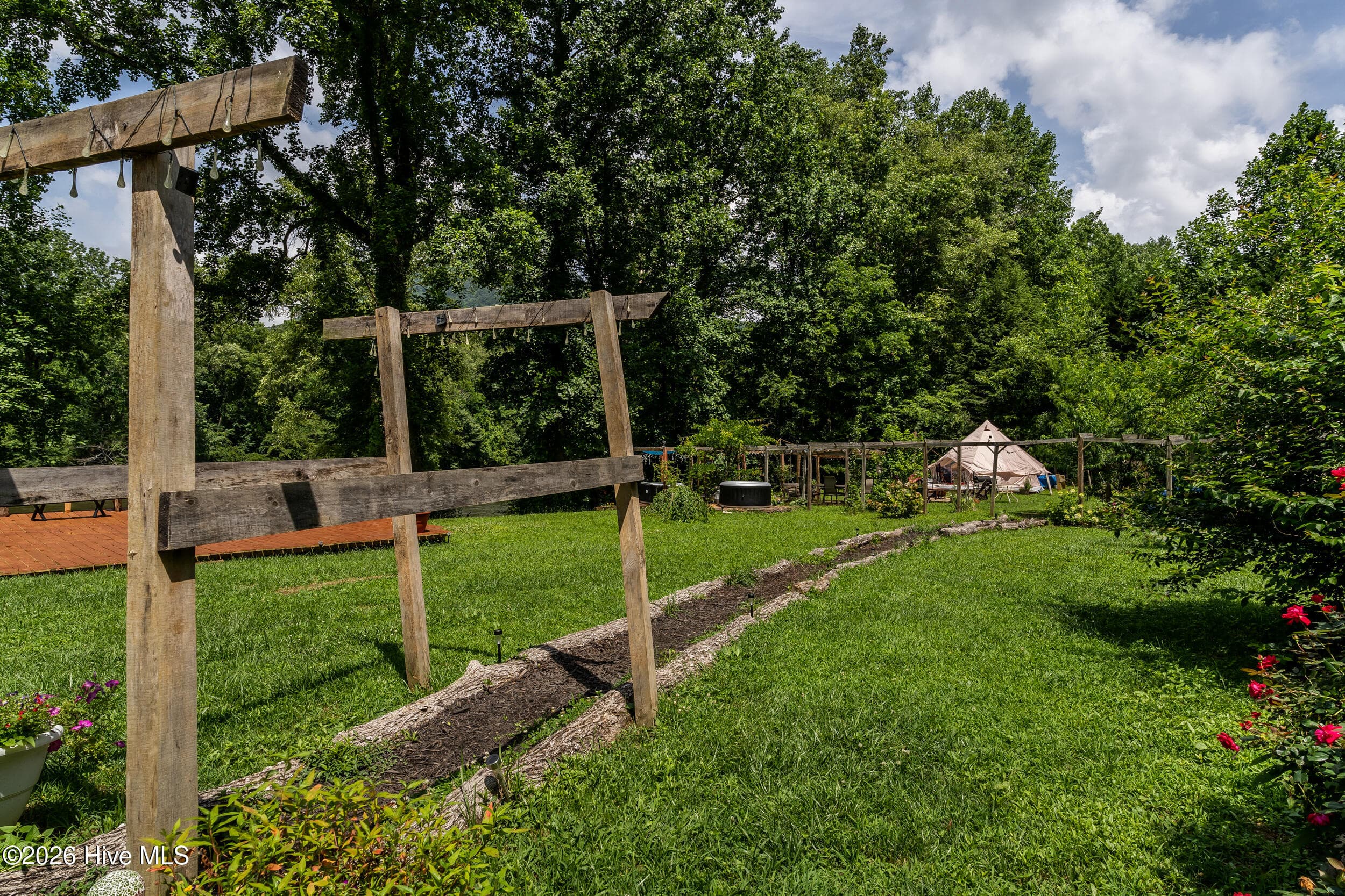 Single Family Residence at 5518 Highway 30, Benton, TN 37307, photo 6 of 74