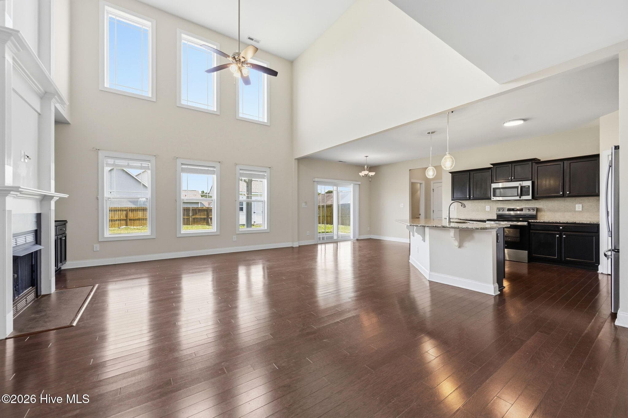 Single Family Residence at 447 Oldtowne Street, Jacksonville, NC 28546, photo 11 of 65
