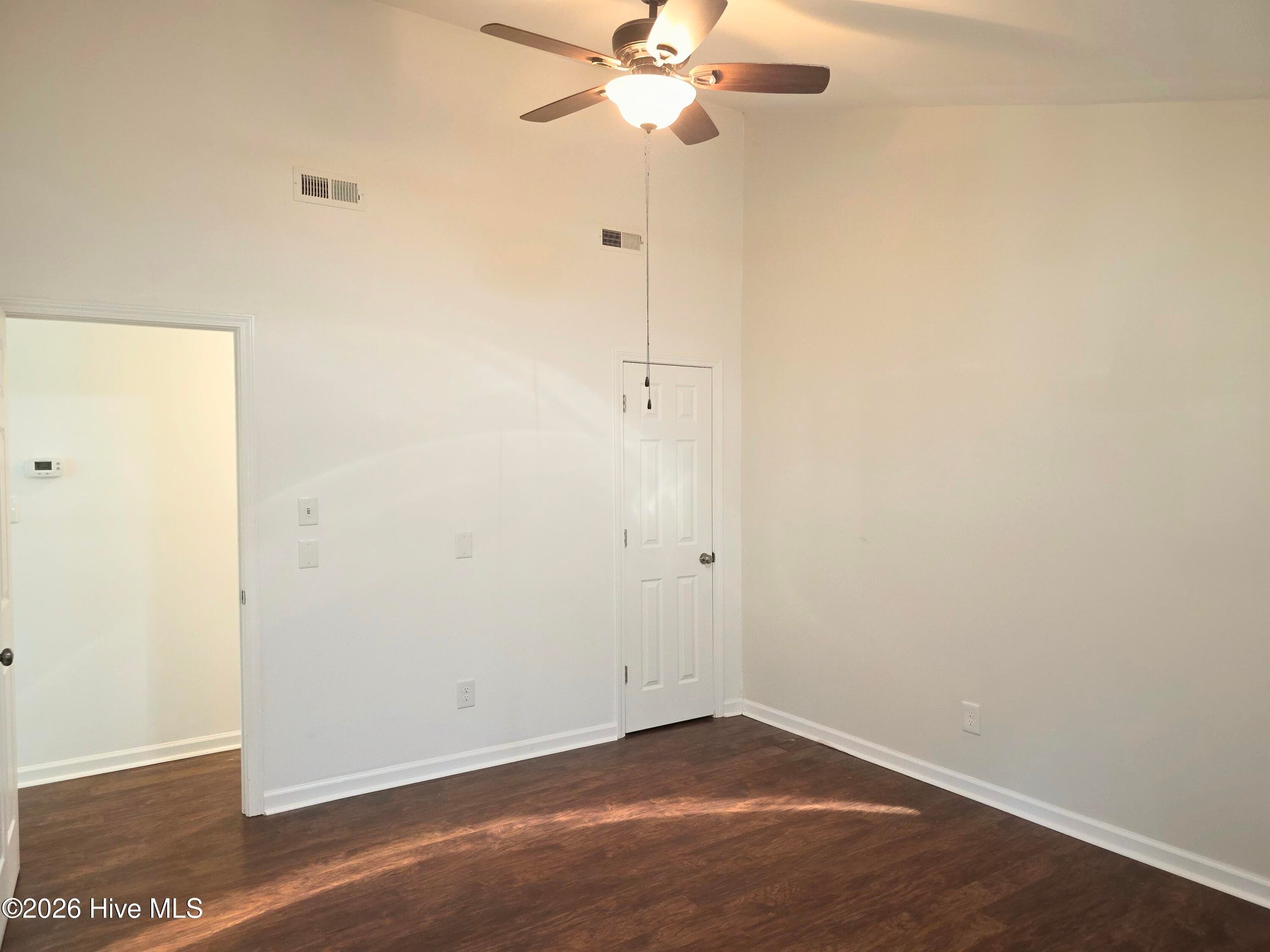 Townhouse at 114 Quarterdeck, New Bern, NC 28562, photo 21 of 33