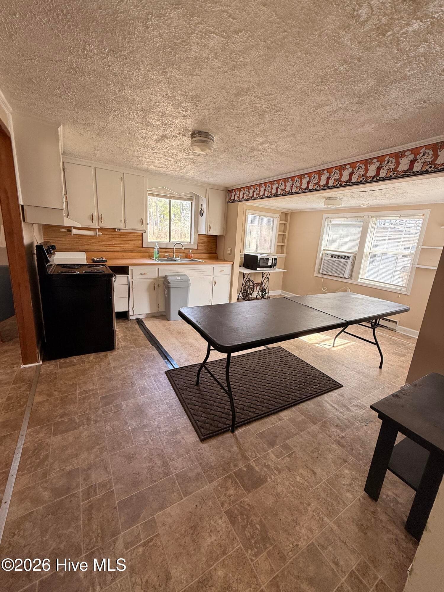 Single Family Residence at 12377 N Carolina 210, Elizabethtown, NC 28337, photo 4 of 12