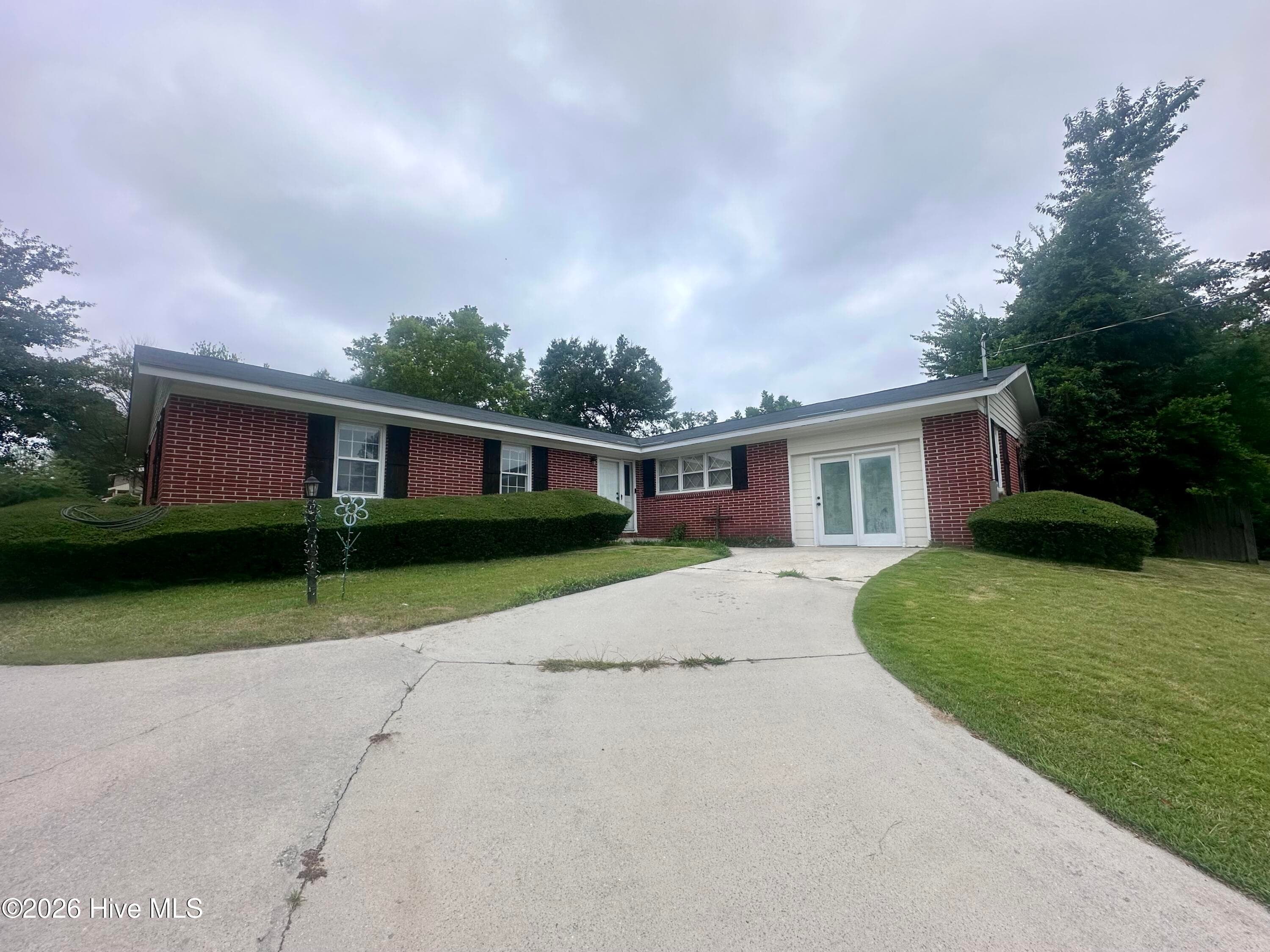 Single Family Residence at 2142 Kingsley Court, Augusta, GA 30906, photo 2 of 21