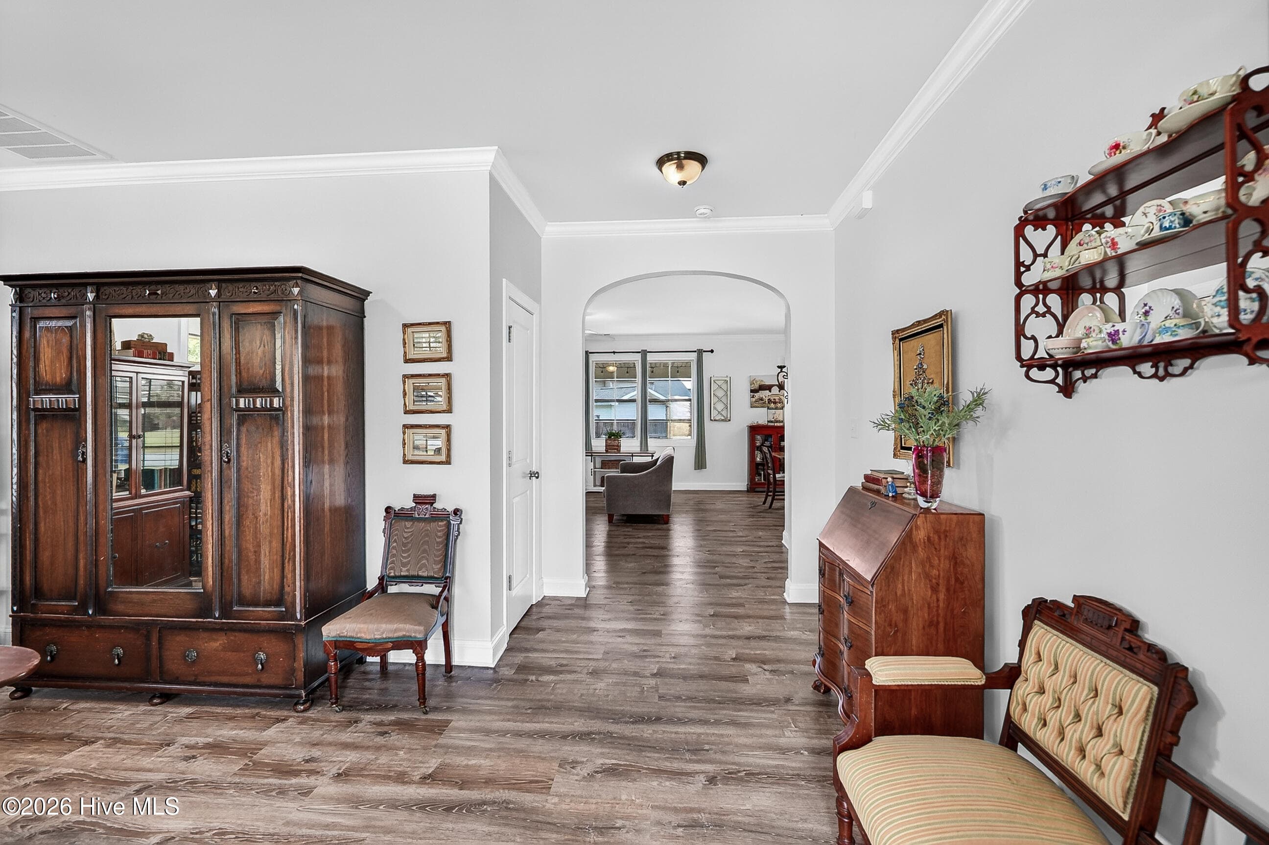 Single Family Residence at 221 River Winding Road, Jacksonville, NC 28540, photo 6 of 41