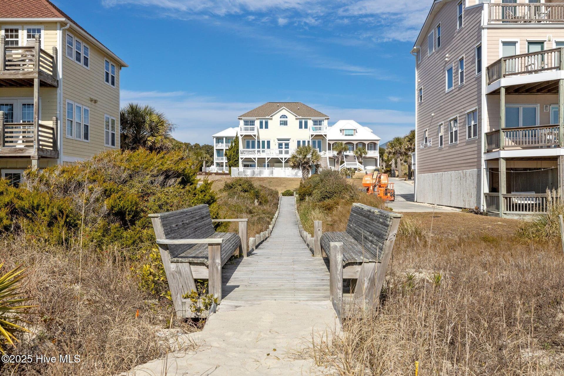 Single Family Residence at 9711 Dolphin Ridge Road, Emerald Isle, NC 28594, photo 9 of 37