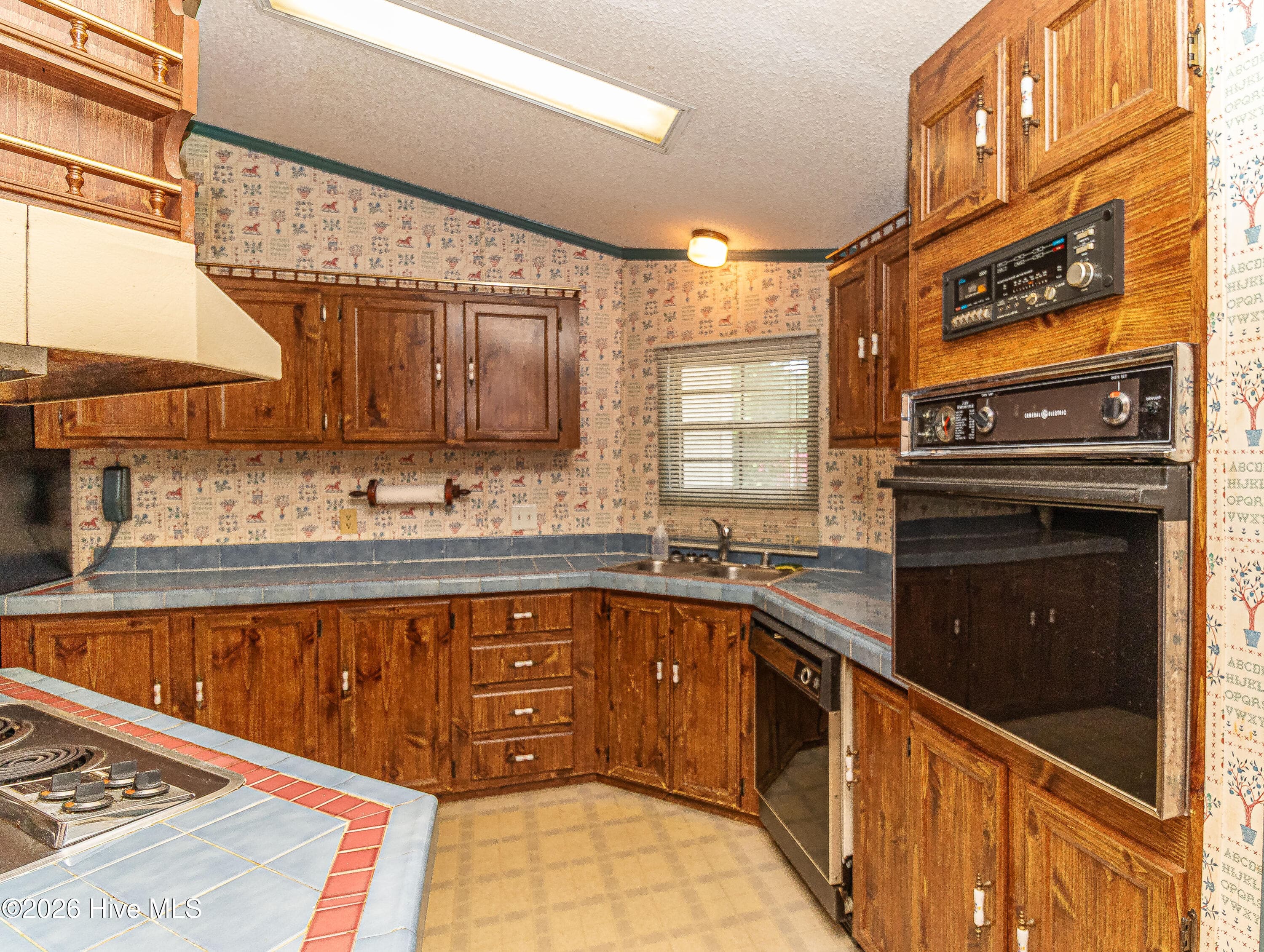 Manufactured Home at 389 Black Jack Church Road, Goldsboro, NC 27530, photo 17 of 33