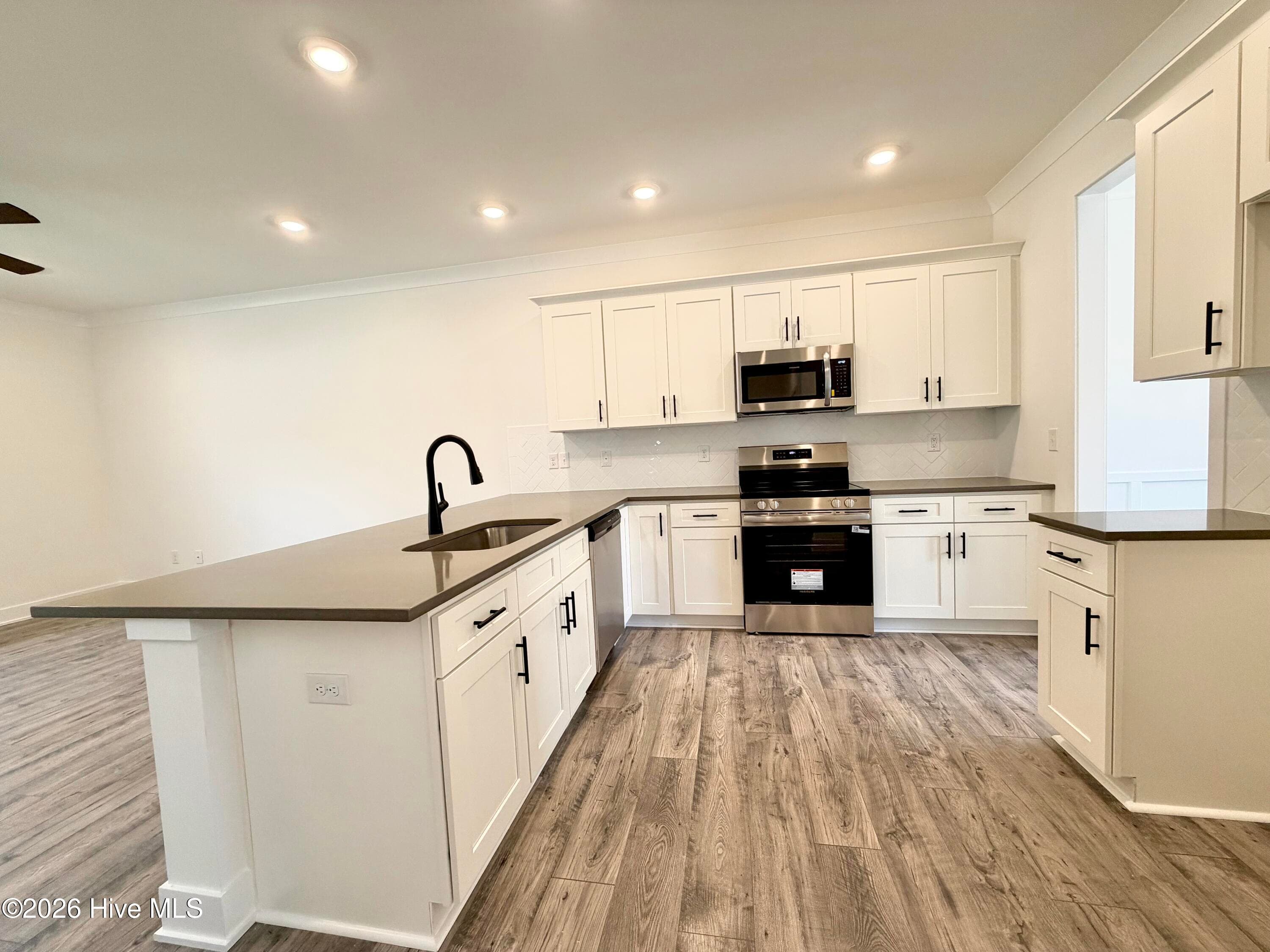 Townhouse at 475 Timbercrest Circle SE, Bolivia, NC 28422, photo 28 of 86