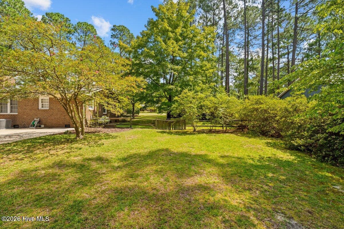 Single Family Residence at 1003 Robinwood Road, Aberdeen, NC 28315, photo 2 of 3