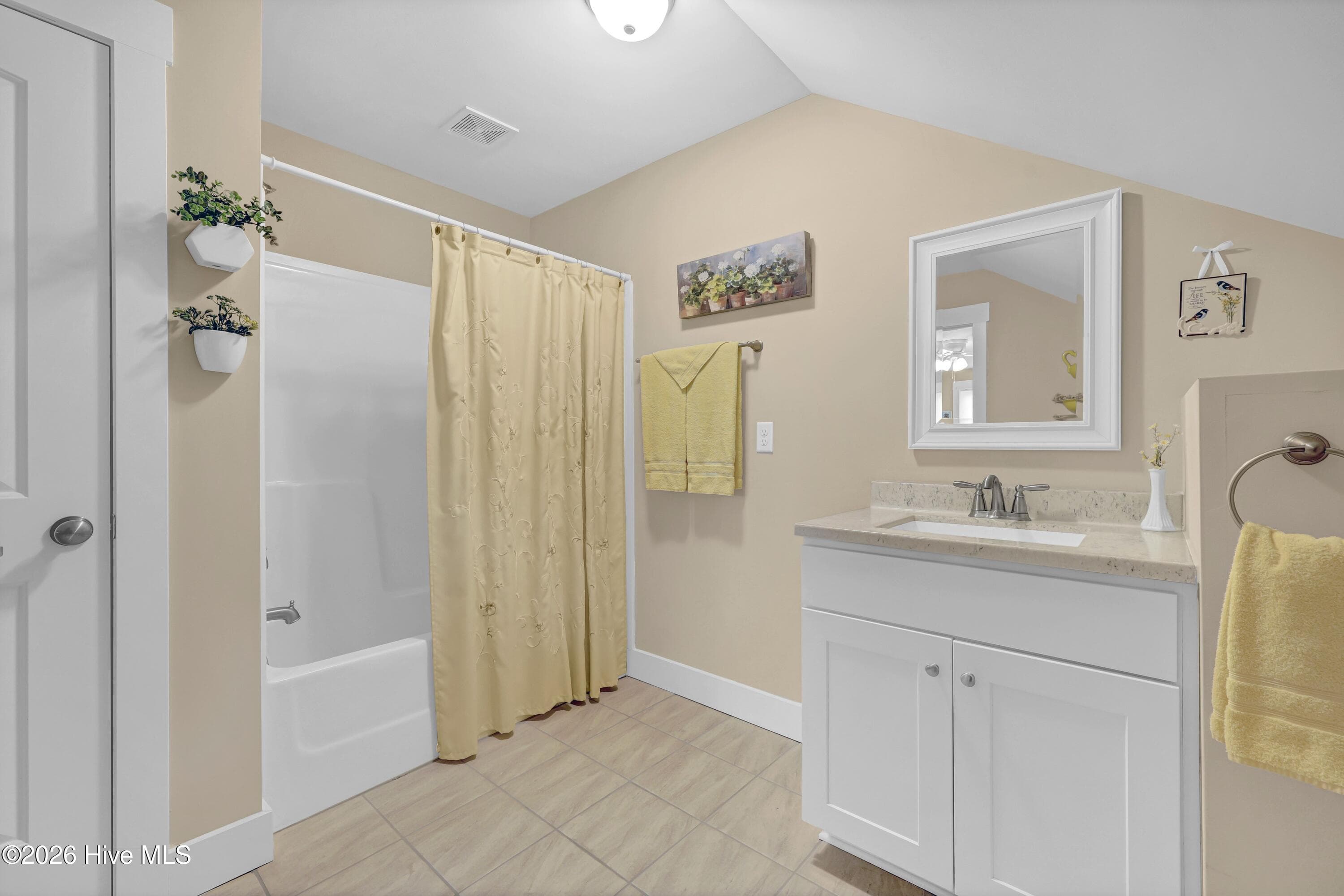 Single Family Residence at 118 Persimmon Lane, Hampstead, NC 28443, photo 24 of 29