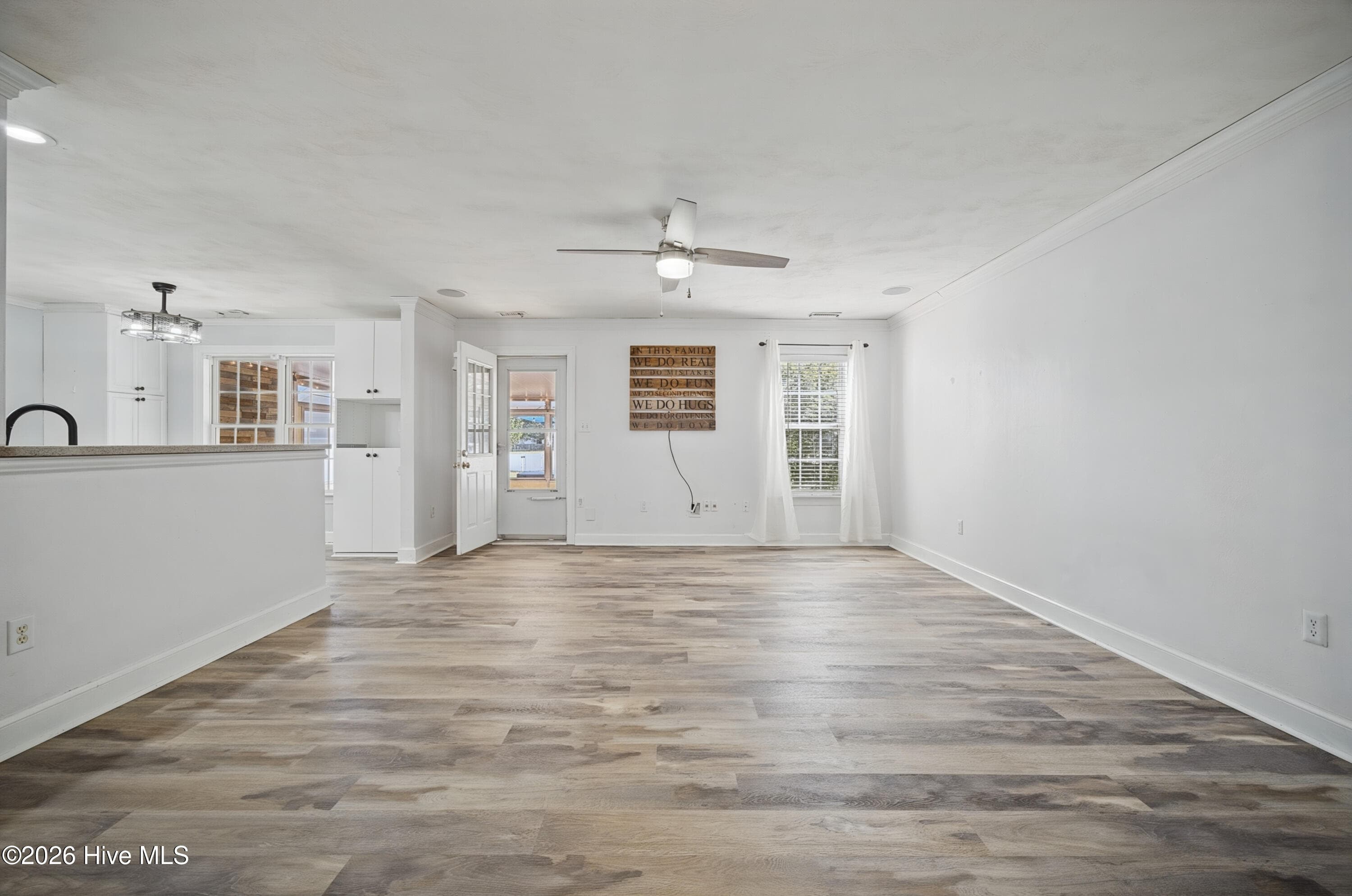 Single Family Residence at 106 Elizabeth Circle, Moyock, NC 27958, Moyock, photo 6 of 50