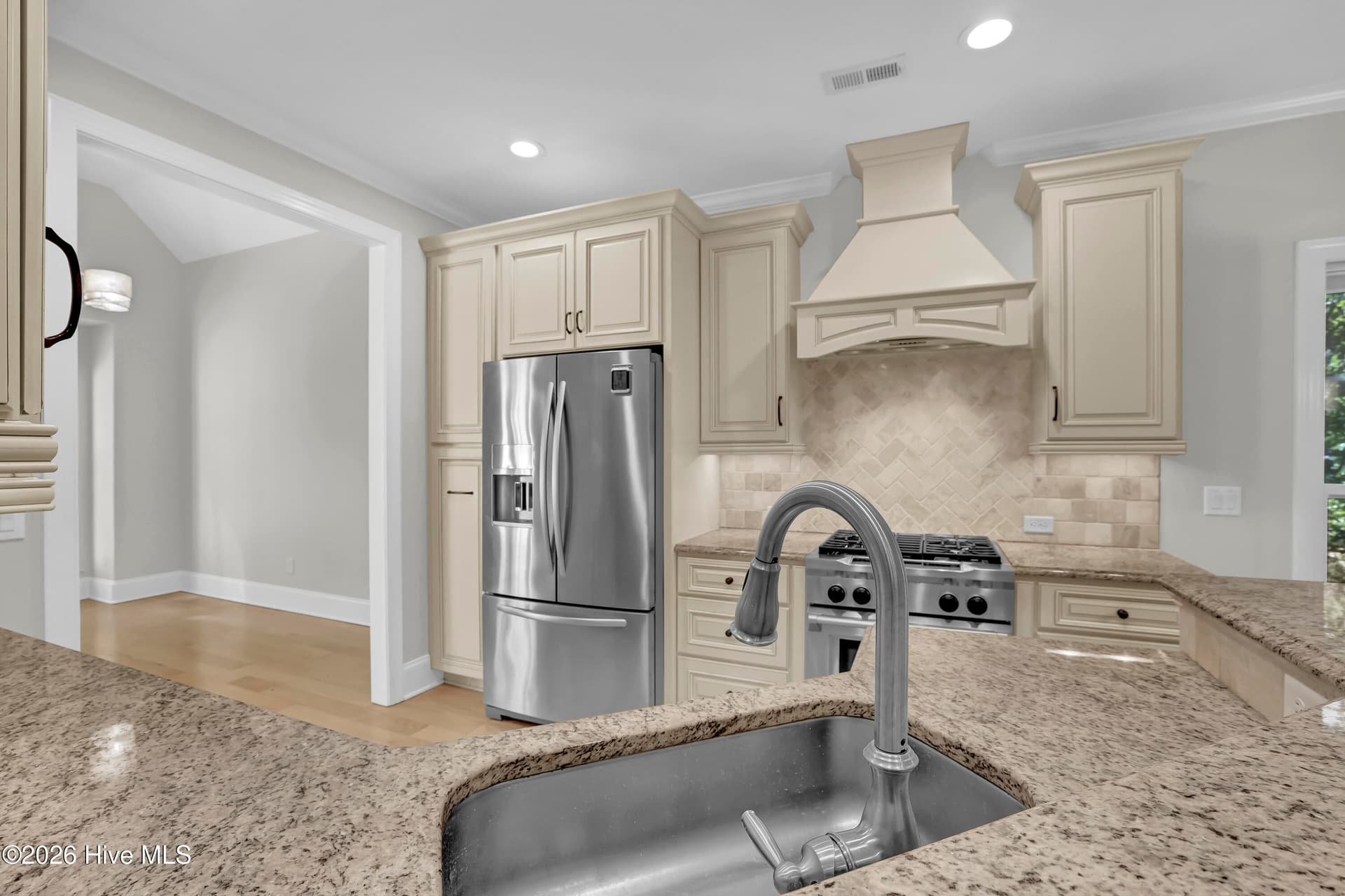 Single Family Residence at 115 Canvasback Point, Hampstead, NC 28443, photo 11 of 39